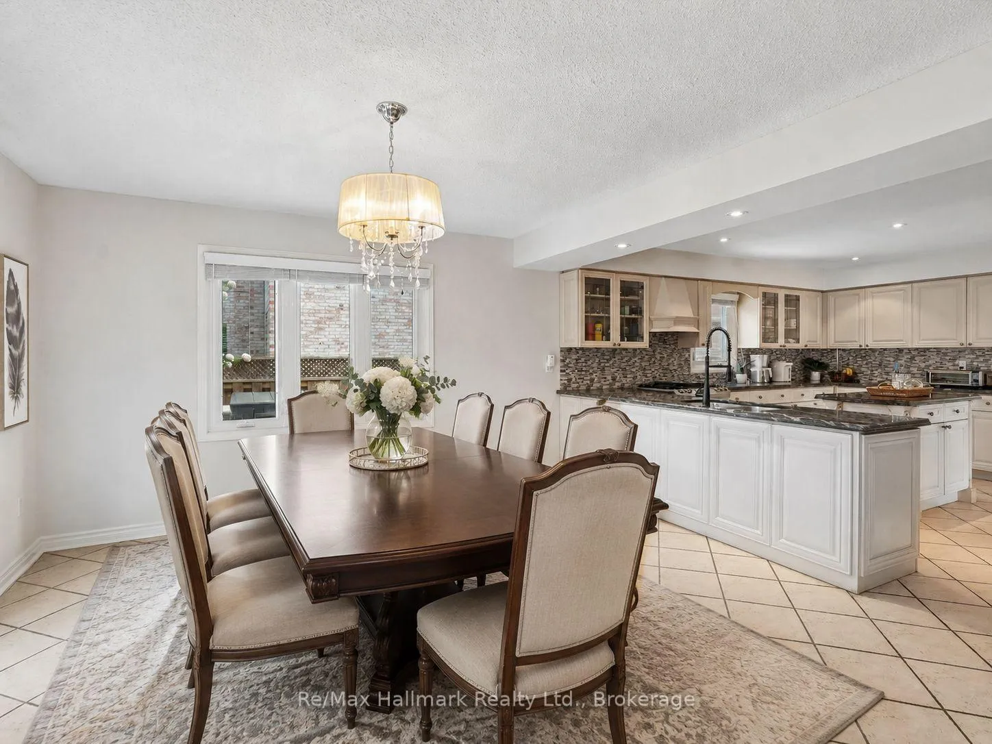 Photo 18 of 560 Chillingham Crescent, Oakville, Ford — HOMEH