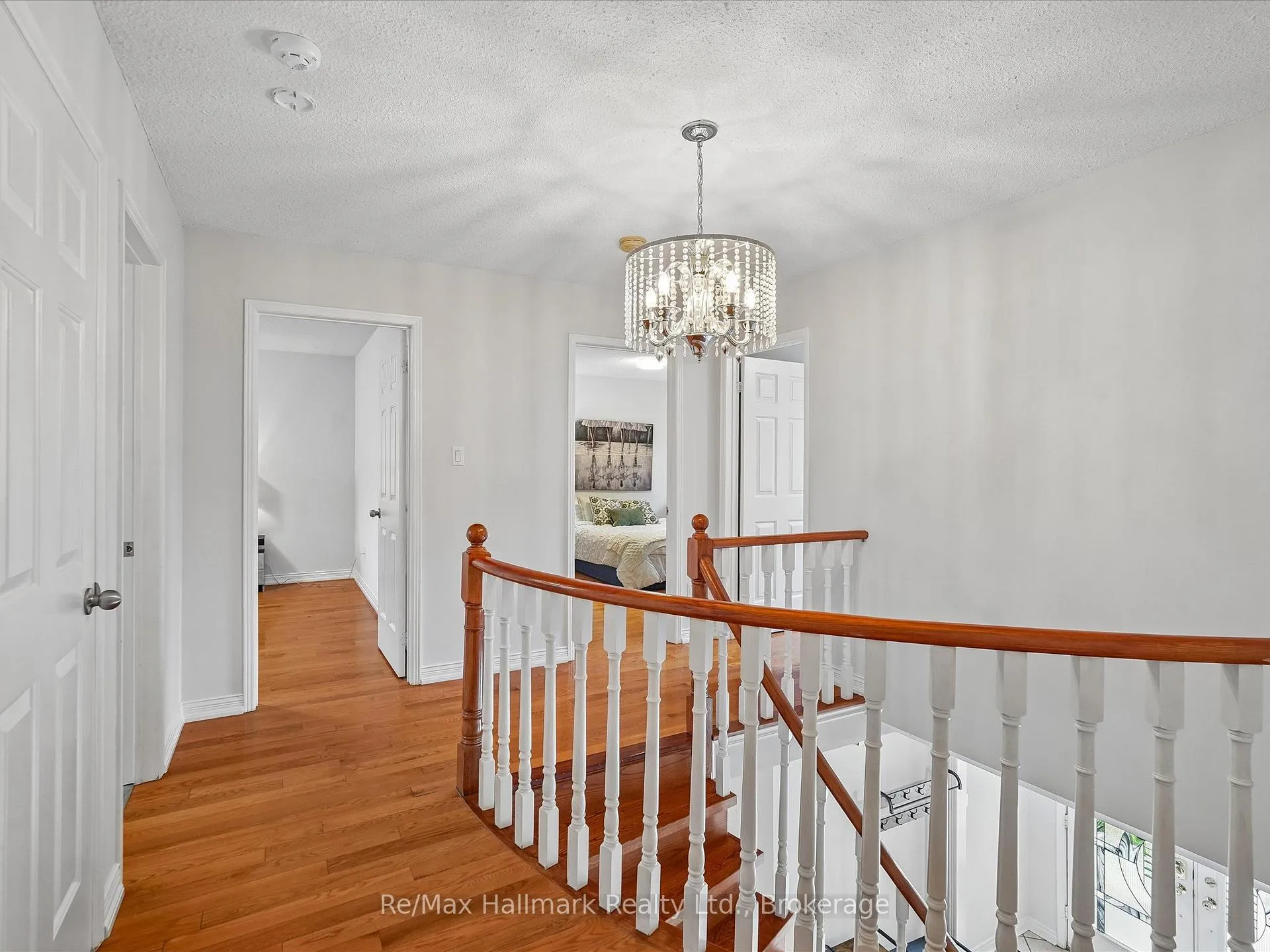 Photo 21 of 560 Chillingham Crescent, Oakville, Ford — HOMEH