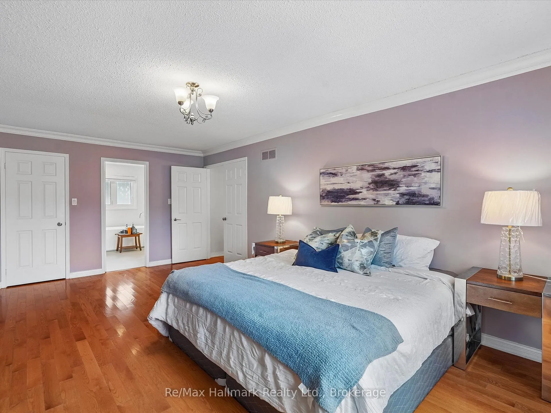 Photo 24 of 560 Chillingham Crescent, Oakville, Ford — HOMEH