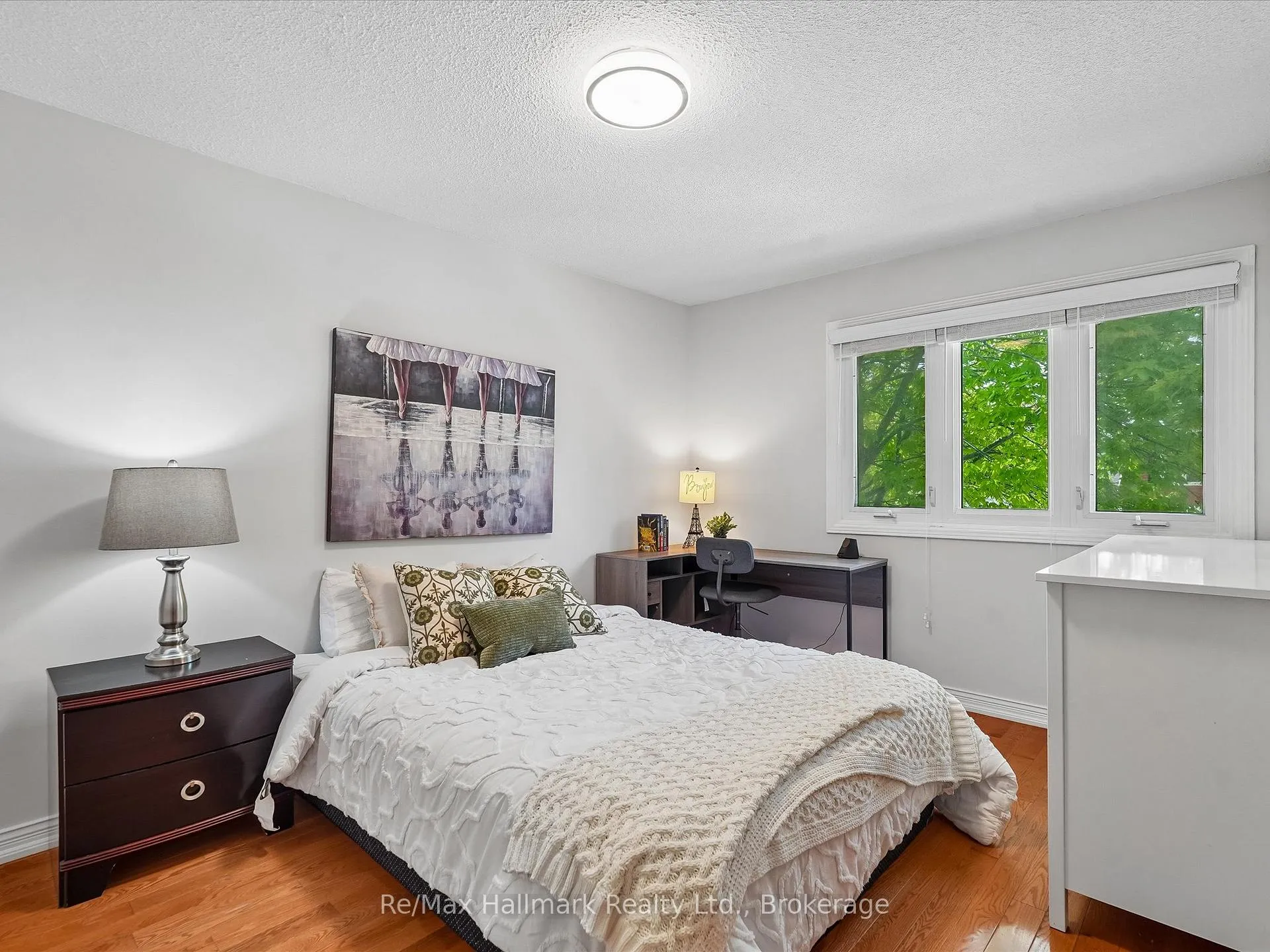 Photo 28 of 560 Chillingham Crescent, Oakville, Ford — HOMEH