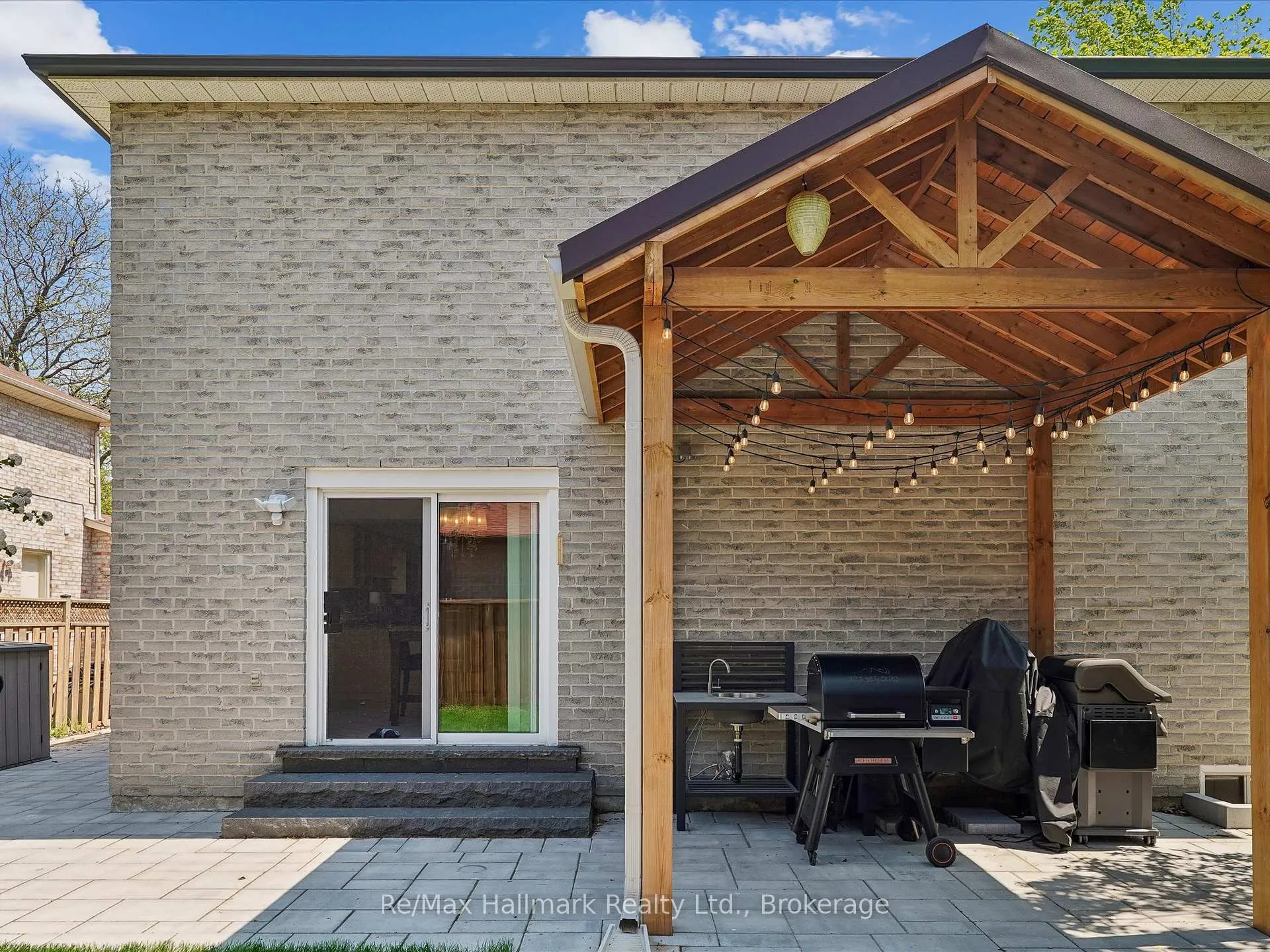 Photo 38 of 560 Chillingham Crescent, Oakville, Ford — HOMEH