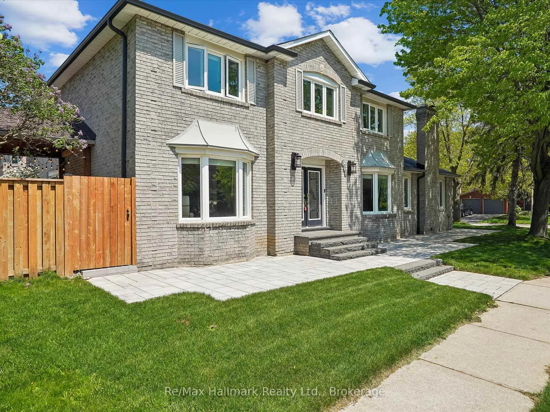 Photo 41 of 560 Chillingham Crescent, Oakville, Ford — HOMEH
