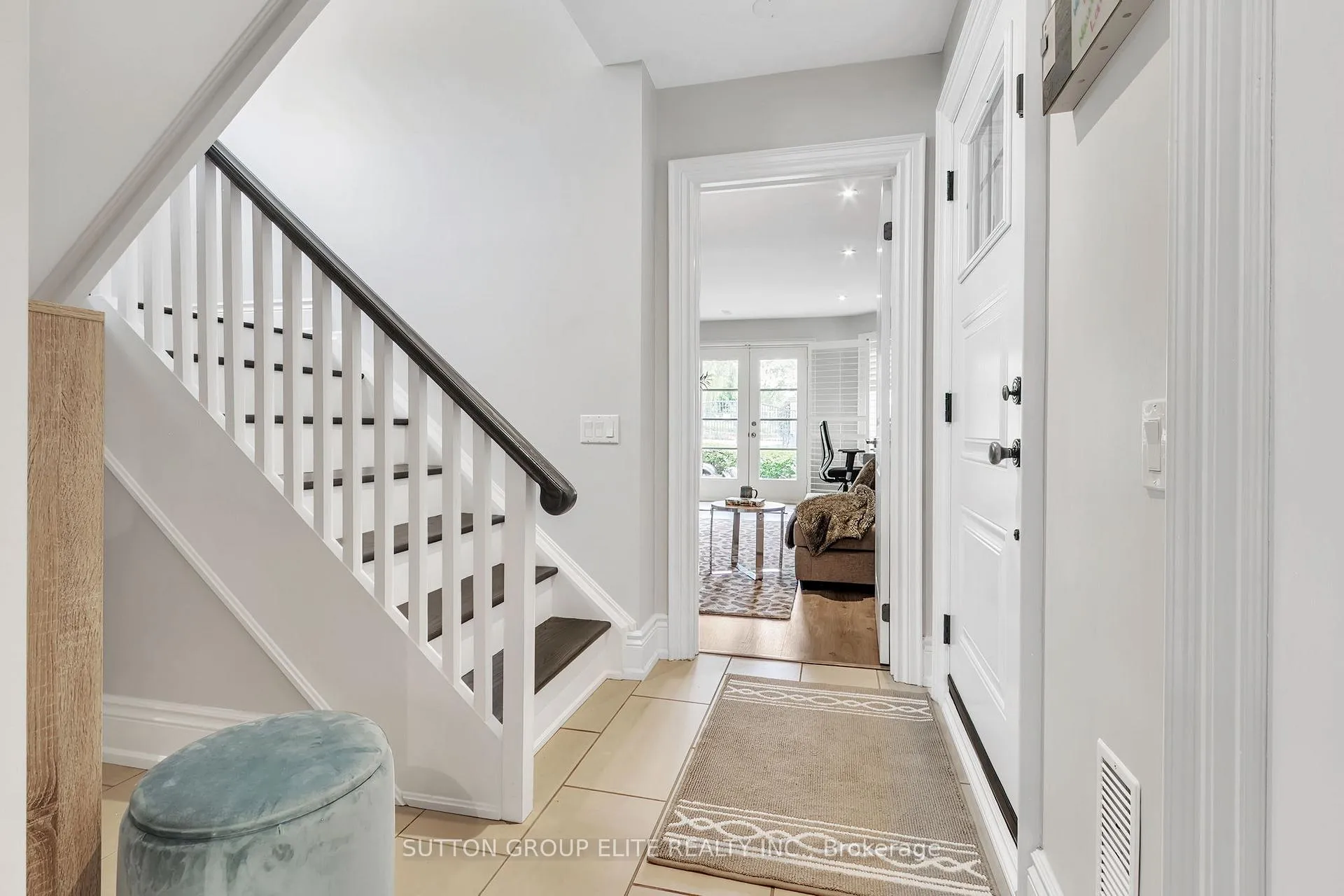 Photo 5 of 16 Nautical Lane, Etobicoke, Mimico — HOMEH