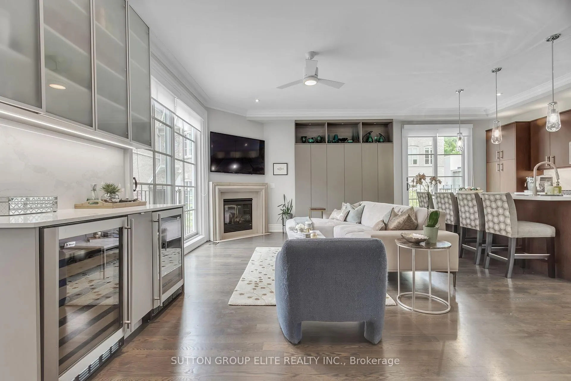 Photo 8 of 16 Nautical Lane, Etobicoke, Mimico — HOMEH