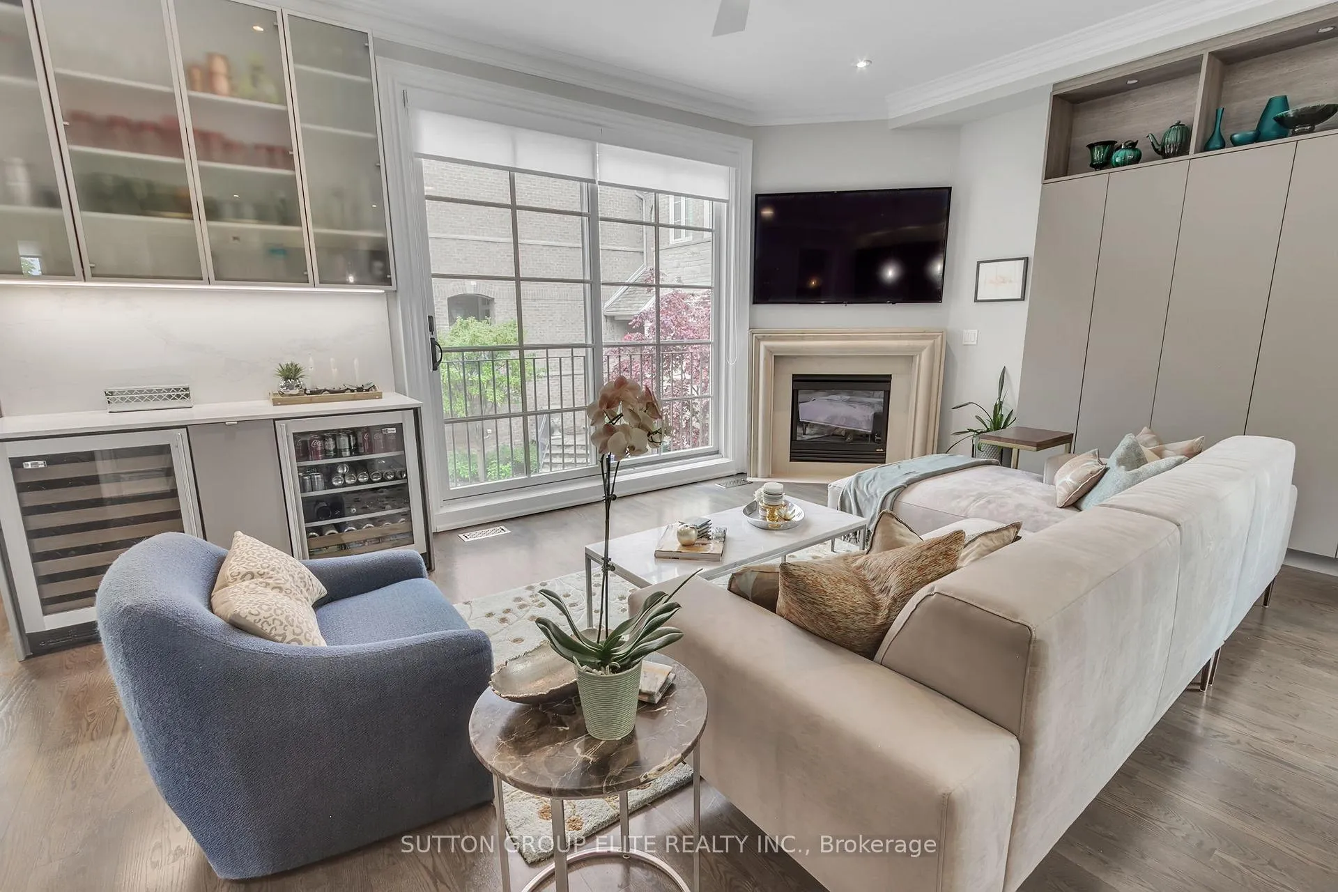 Photo 10 of 16 Nautical Lane, Etobicoke, Mimico — HOMEH