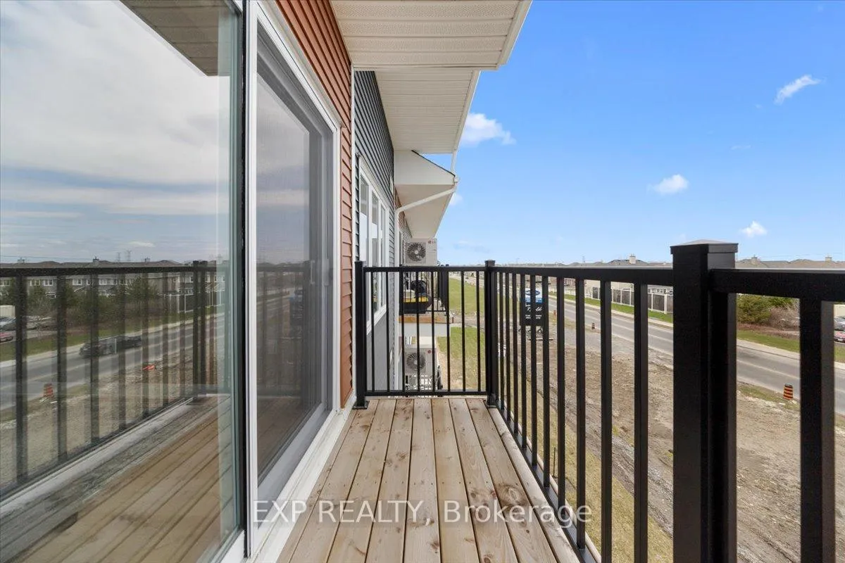 Photo 12 of Unit 303, 3600 Brian Coburn Boulevard, Ottawa, Avalon West — HOMEH