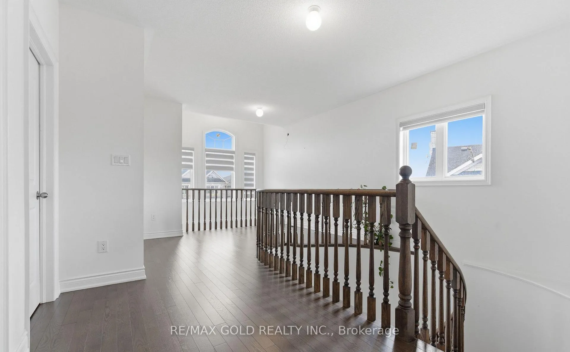Photo 11 of 32 Dotchson Avenue, Caledon, Rural Caledon — HOMEH