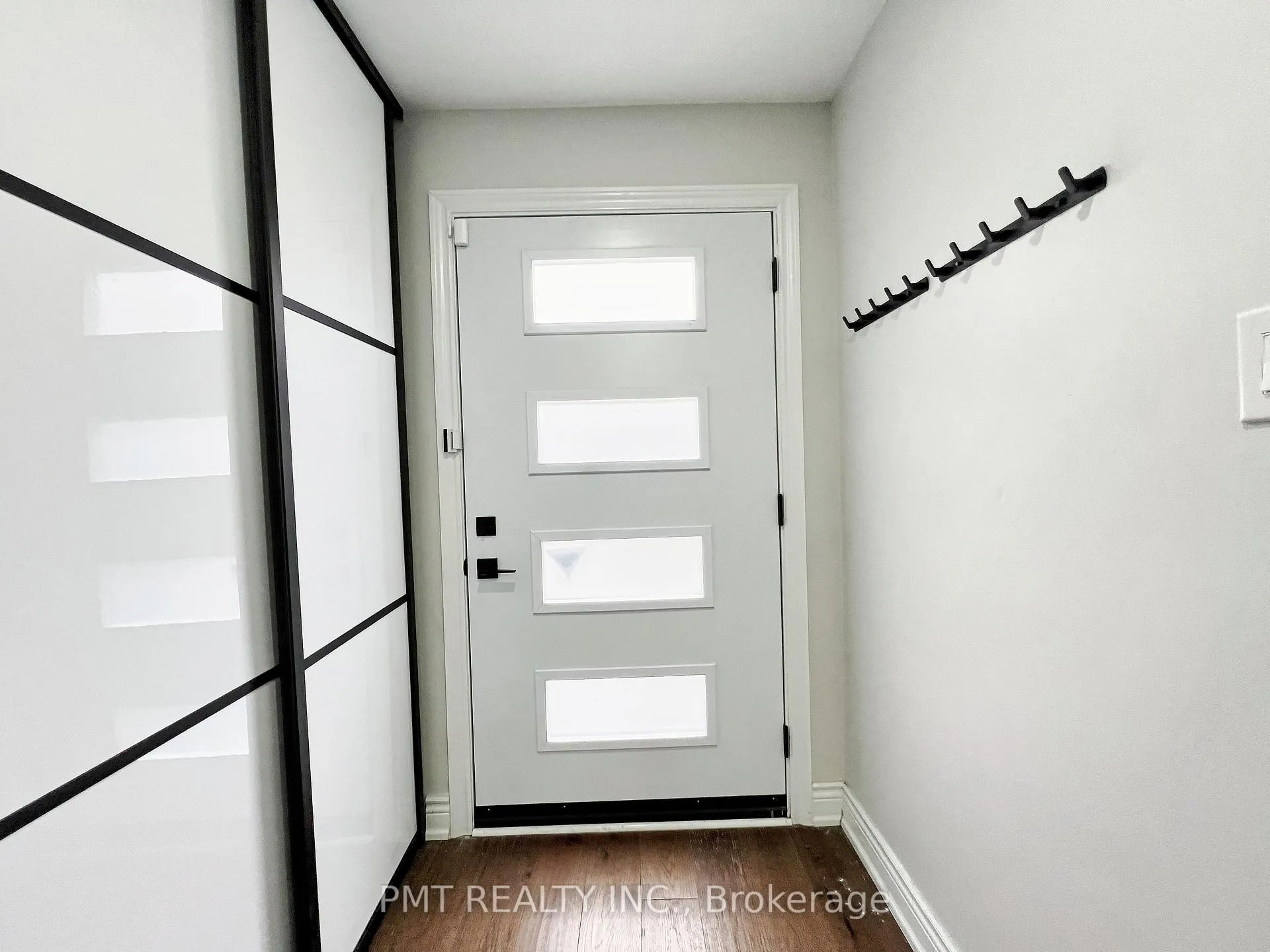 Photo 2 of 81 Burlington Street, Etobicoke, Mimico — HOMEH