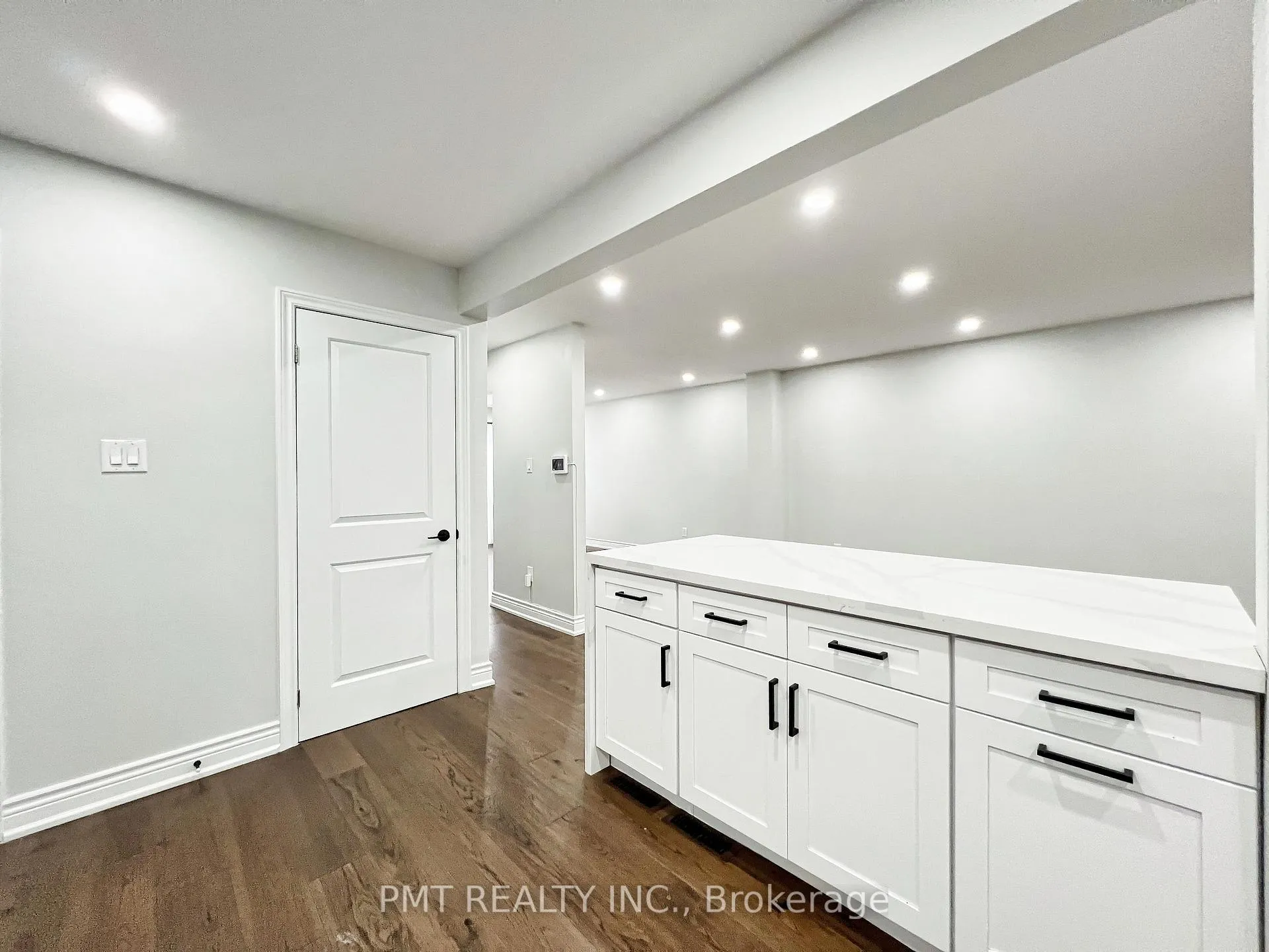 Photo 16 of 81 Burlington Street, Etobicoke, Mimico — HOMEH