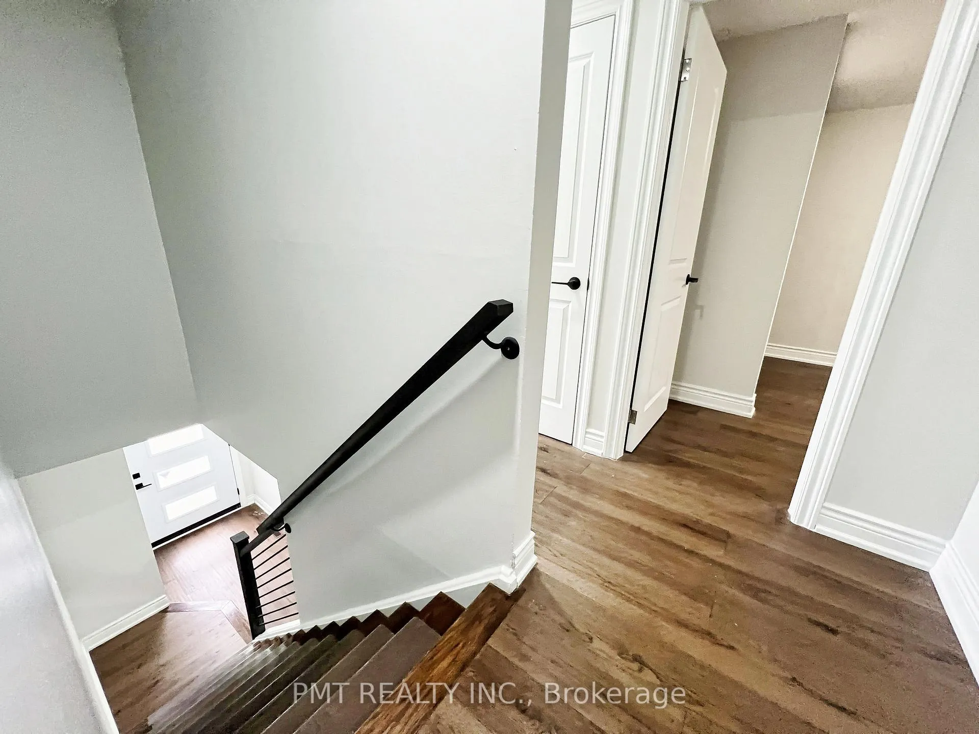 Photo 21 of 81 Burlington Street, Etobicoke, Mimico — HOMEH