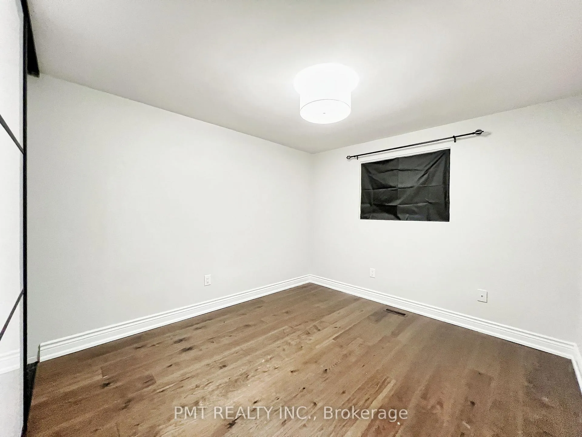 Photo 27 of 81 Burlington Street, Etobicoke, Mimico — HOMEH