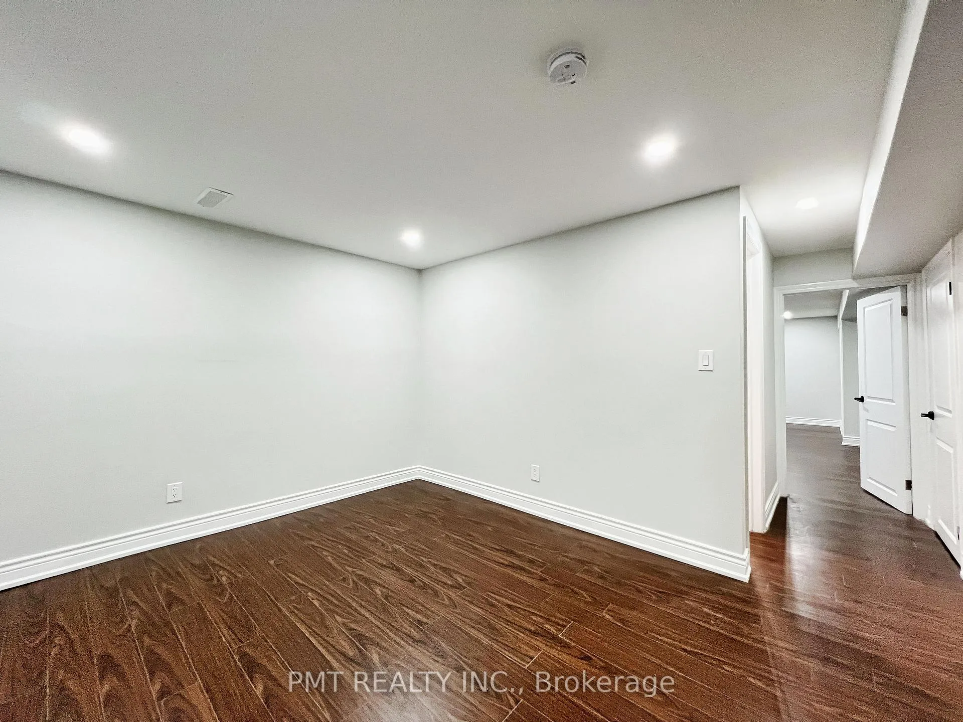 Photo 37 of 81 Burlington Street, Etobicoke, Mimico — HOMEH