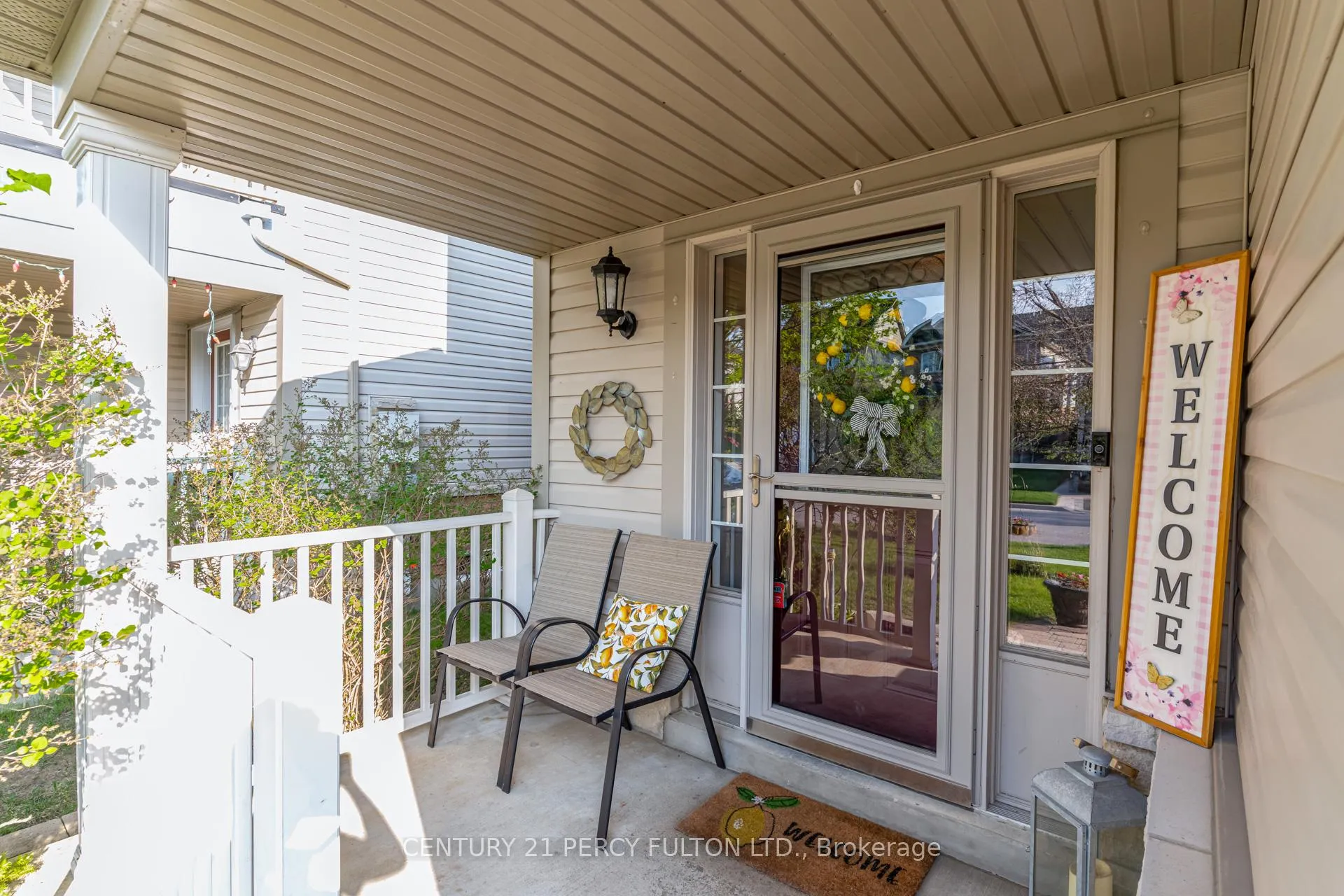 Photo 4 of 49 Bettina Place, Whitby, Rolling Acres — HOMEH