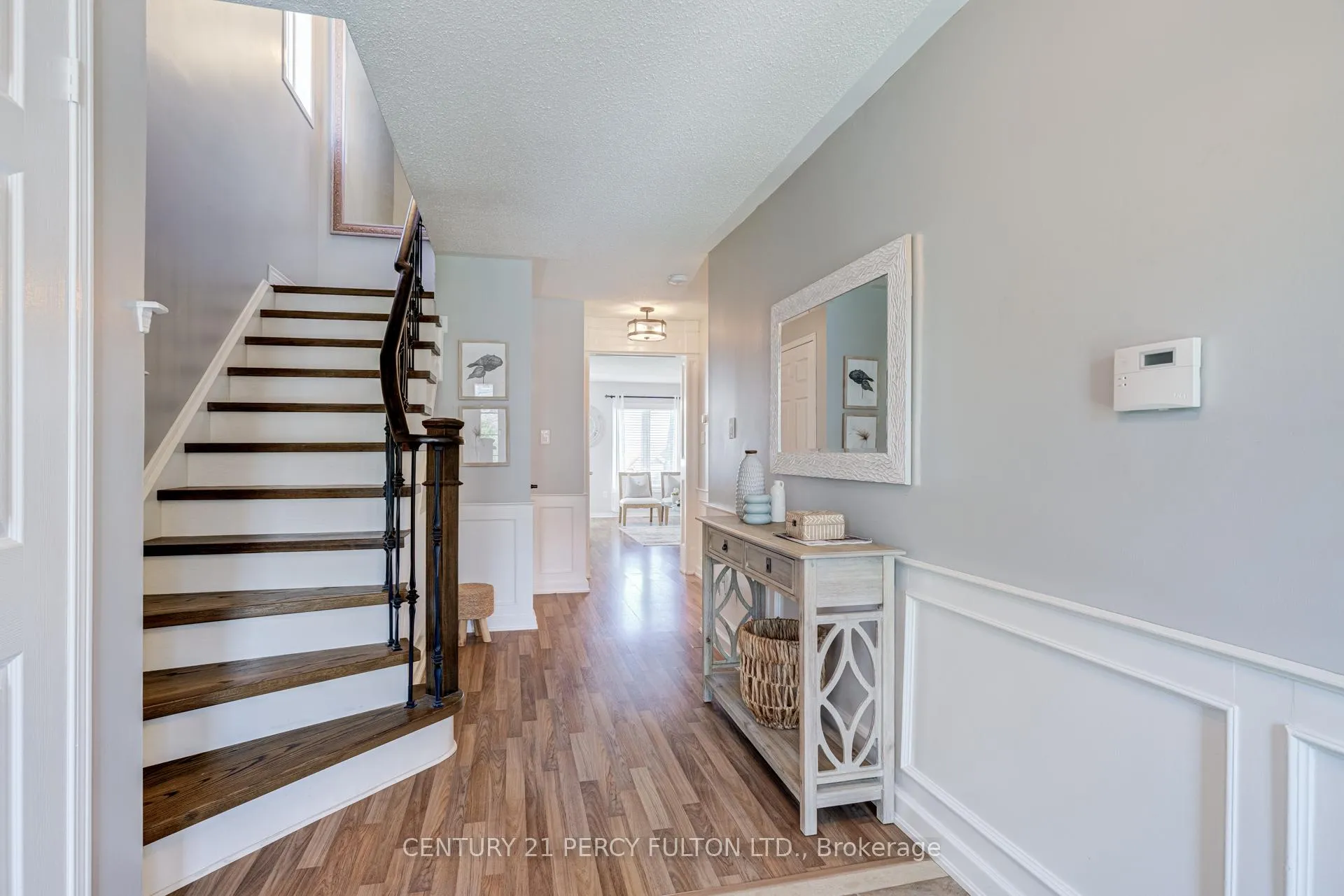 Photo 5 of 49 Bettina Place, Whitby, Rolling Acres — HOMEH