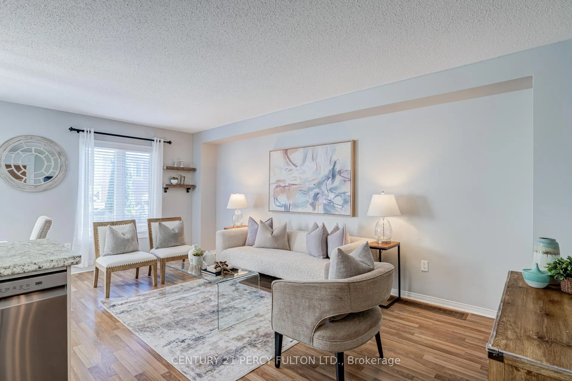 Photo 13 of 49 Bettina Place, Whitby, Rolling Acres — HOMEH
