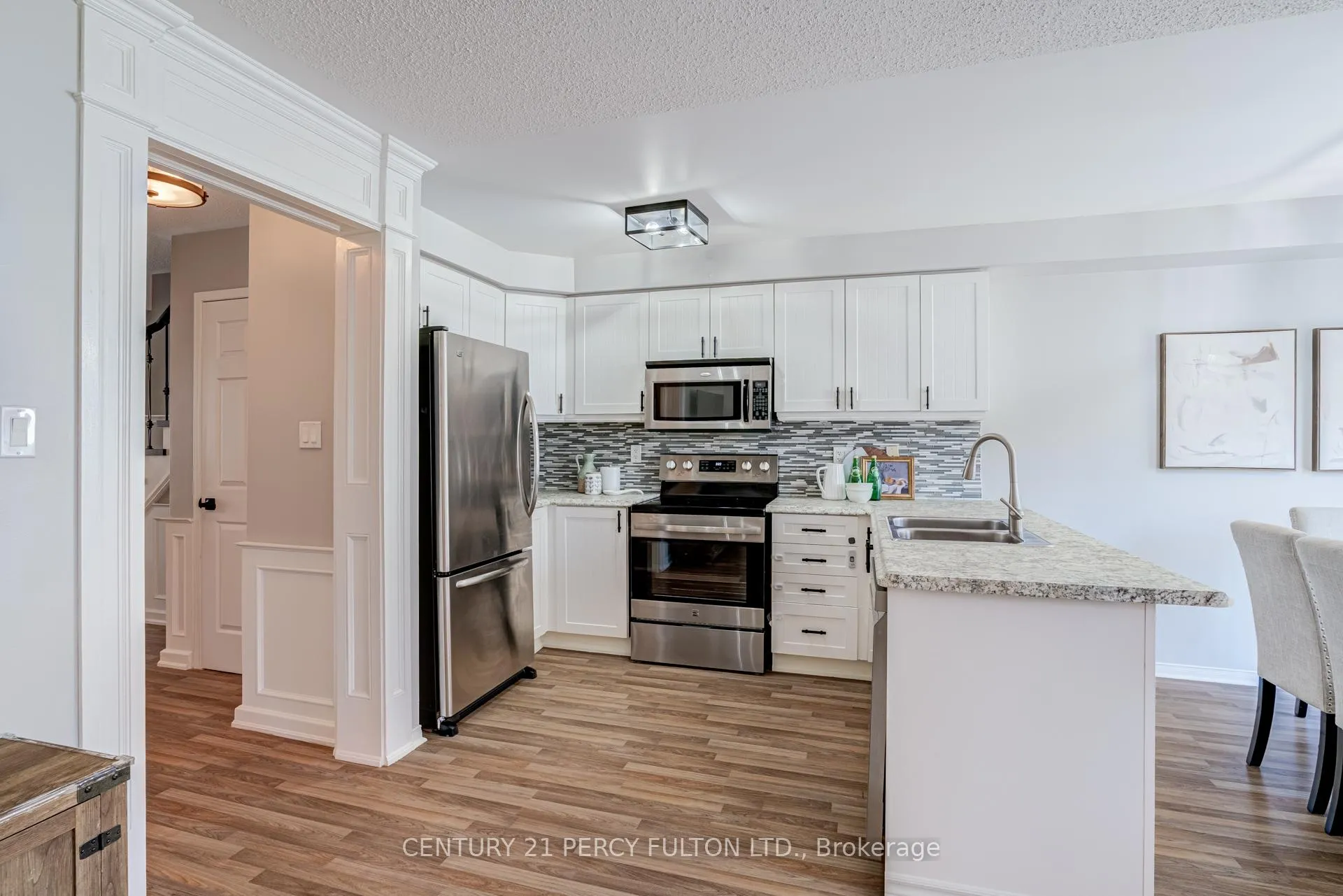 Photo 15 of 49 Bettina Place, Whitby, Rolling Acres — HOMEH