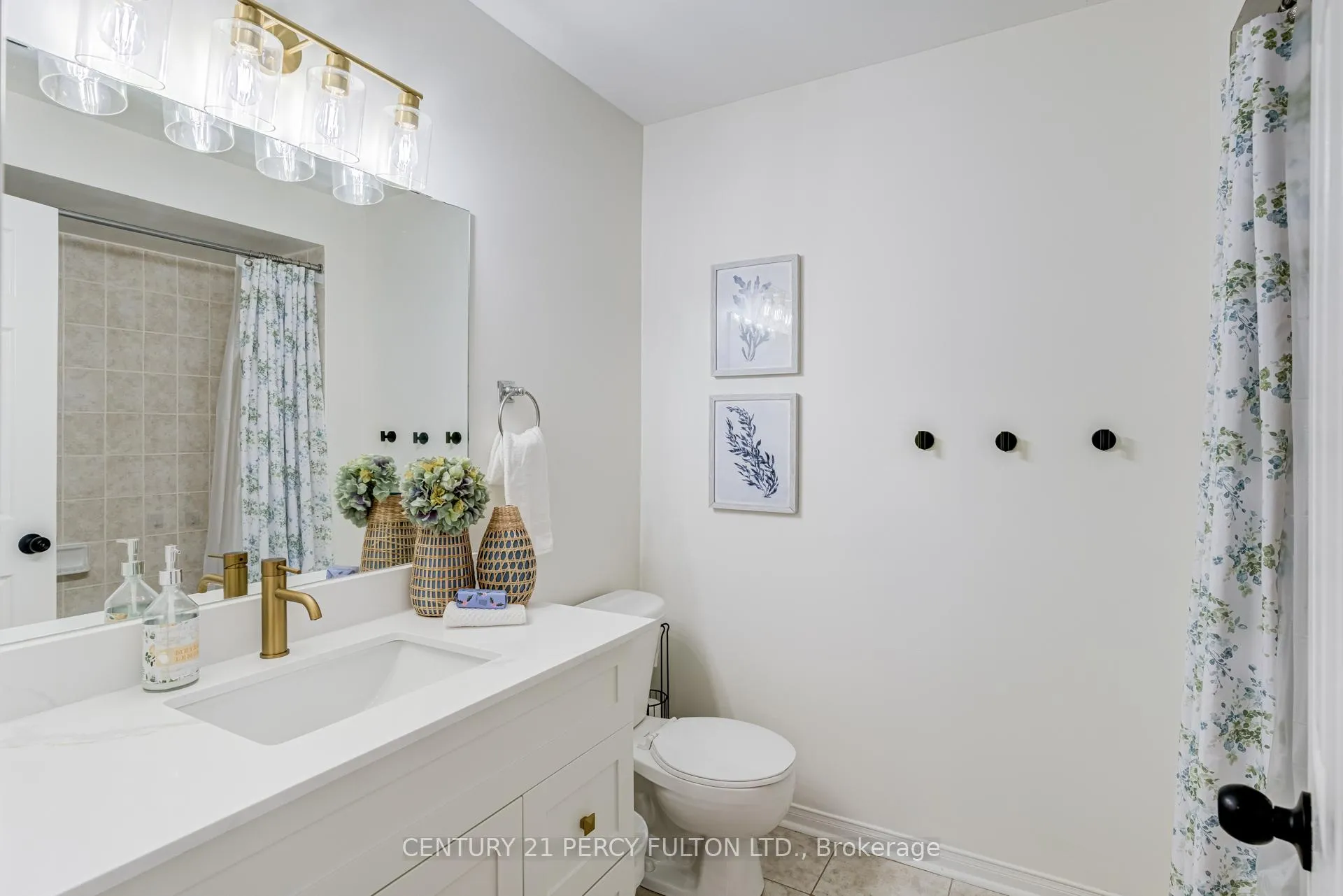 Photo 29 of 49 Bettina Place, Whitby, Rolling Acres — HOMEH