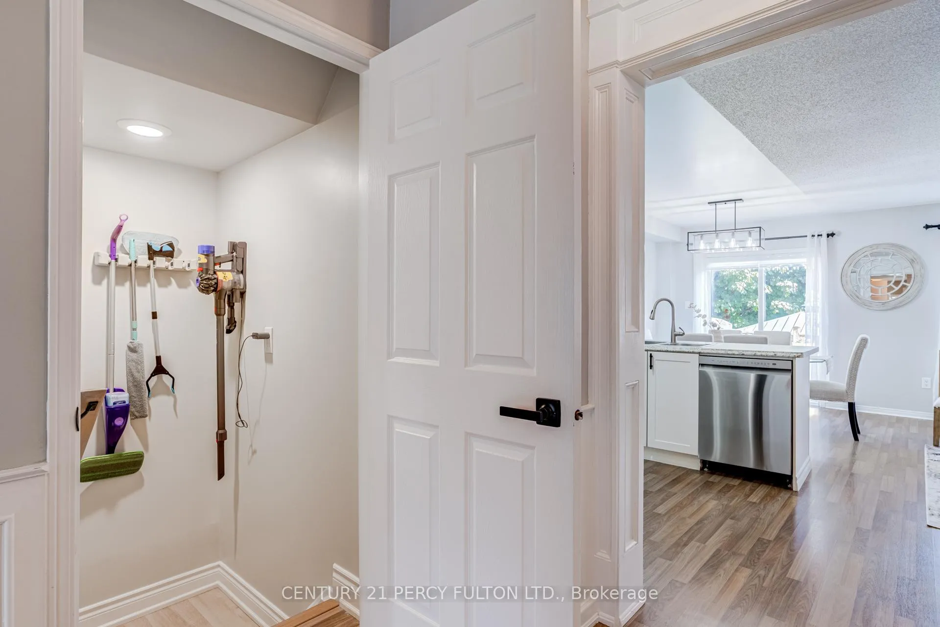 Photo 30 of 49 Bettina Place, Whitby, Rolling Acres — HOMEH