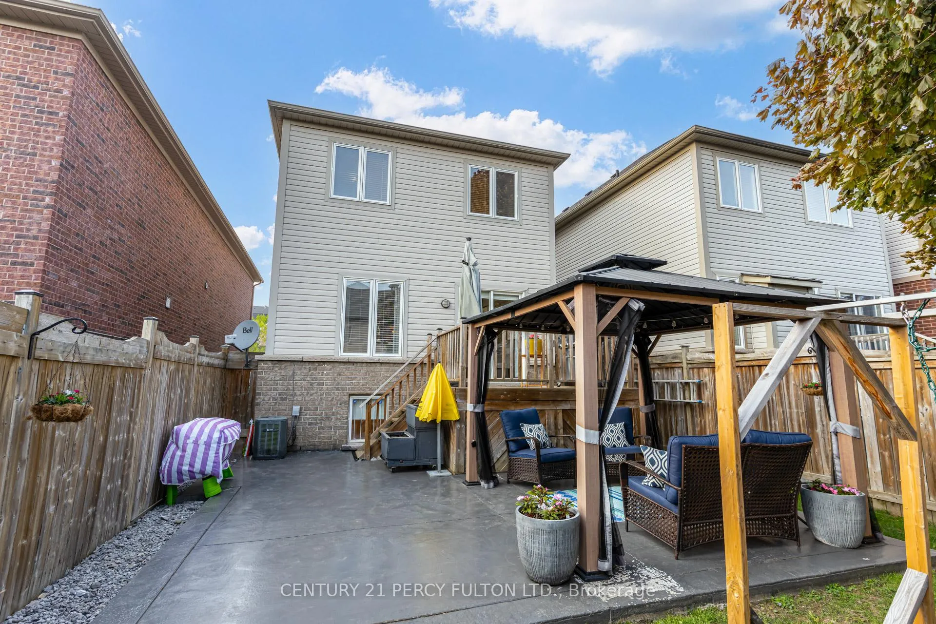 Photo 39 of 49 Bettina Place, Whitby, Rolling Acres — HOMEH