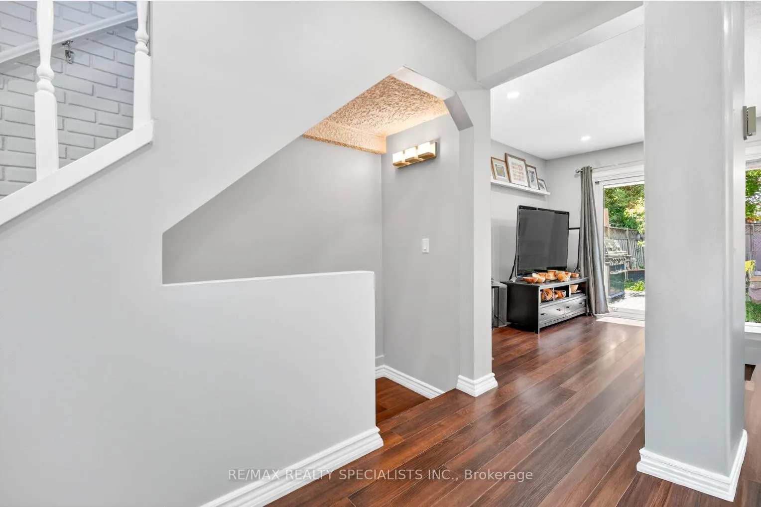 Photo 12 of 13 Hernon Court, Brampton, Central Park — HOMEH