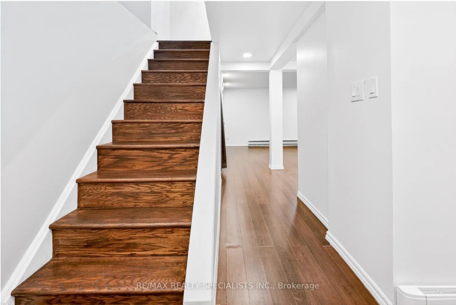 Photo 27 of 13 Hernon Court, Brampton, Central Park — HOMEH