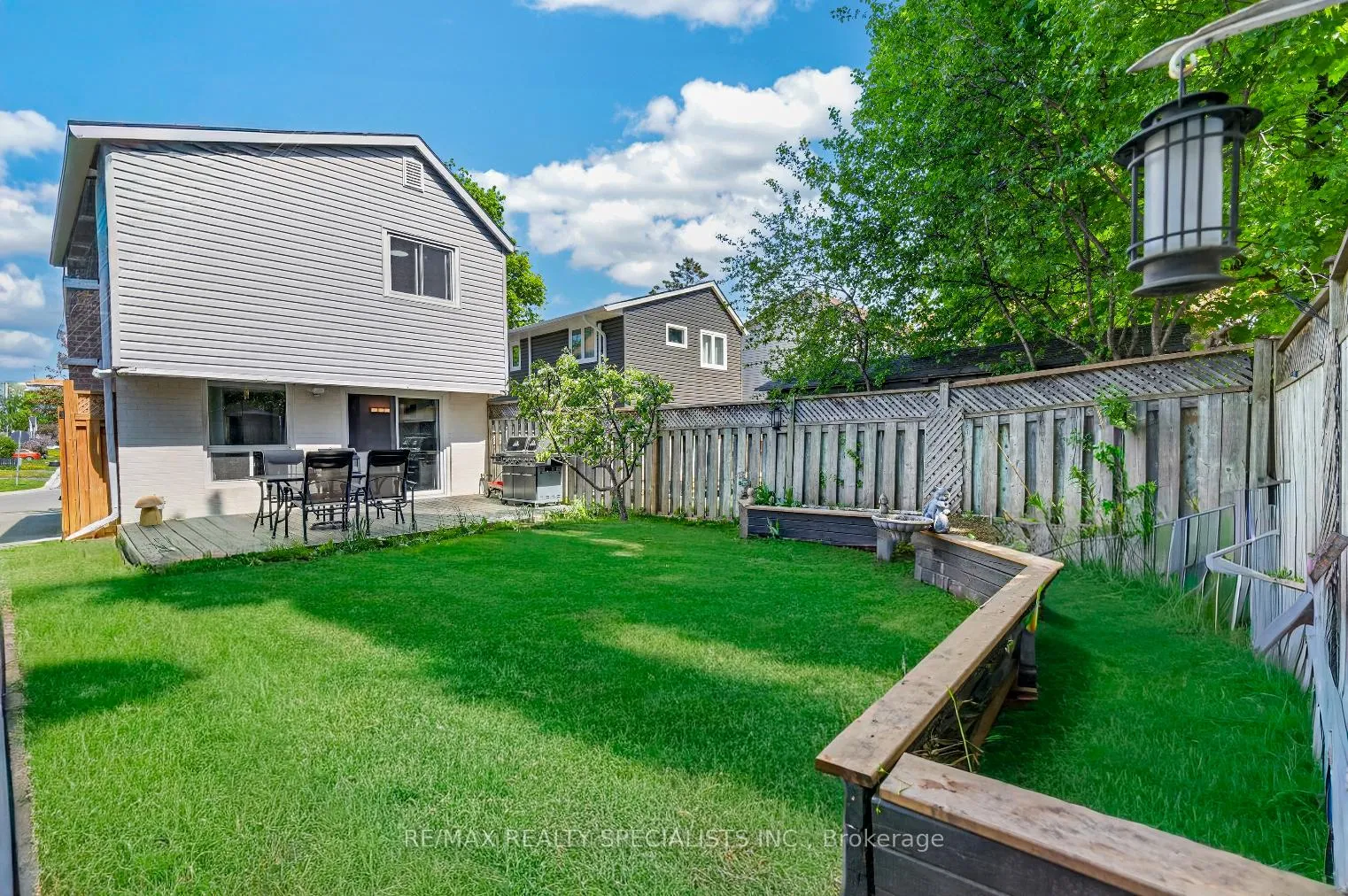 Photo 32 of 13 Hernon Court, Brampton, Central Park — HOMEH