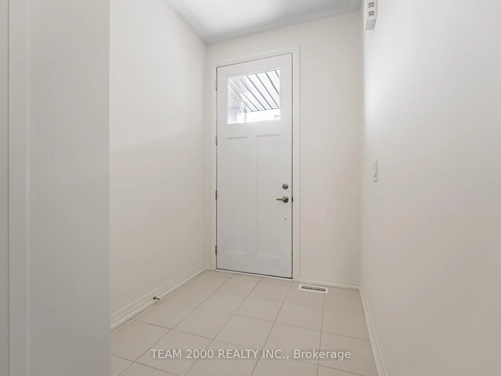Photo 3 of Unit 42, 474 Provident Way, Hamilton, Mount Hope — HOMEH
