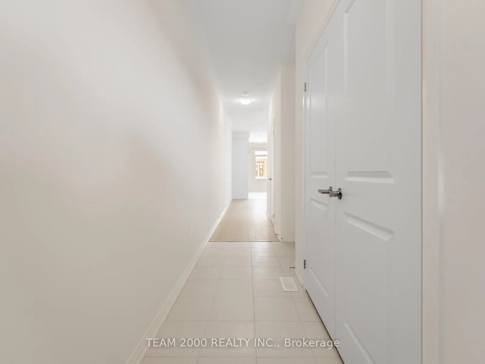 Photo 4 of Unit 42, 474 Provident Way, Hamilton, Mount Hope — HOMEH