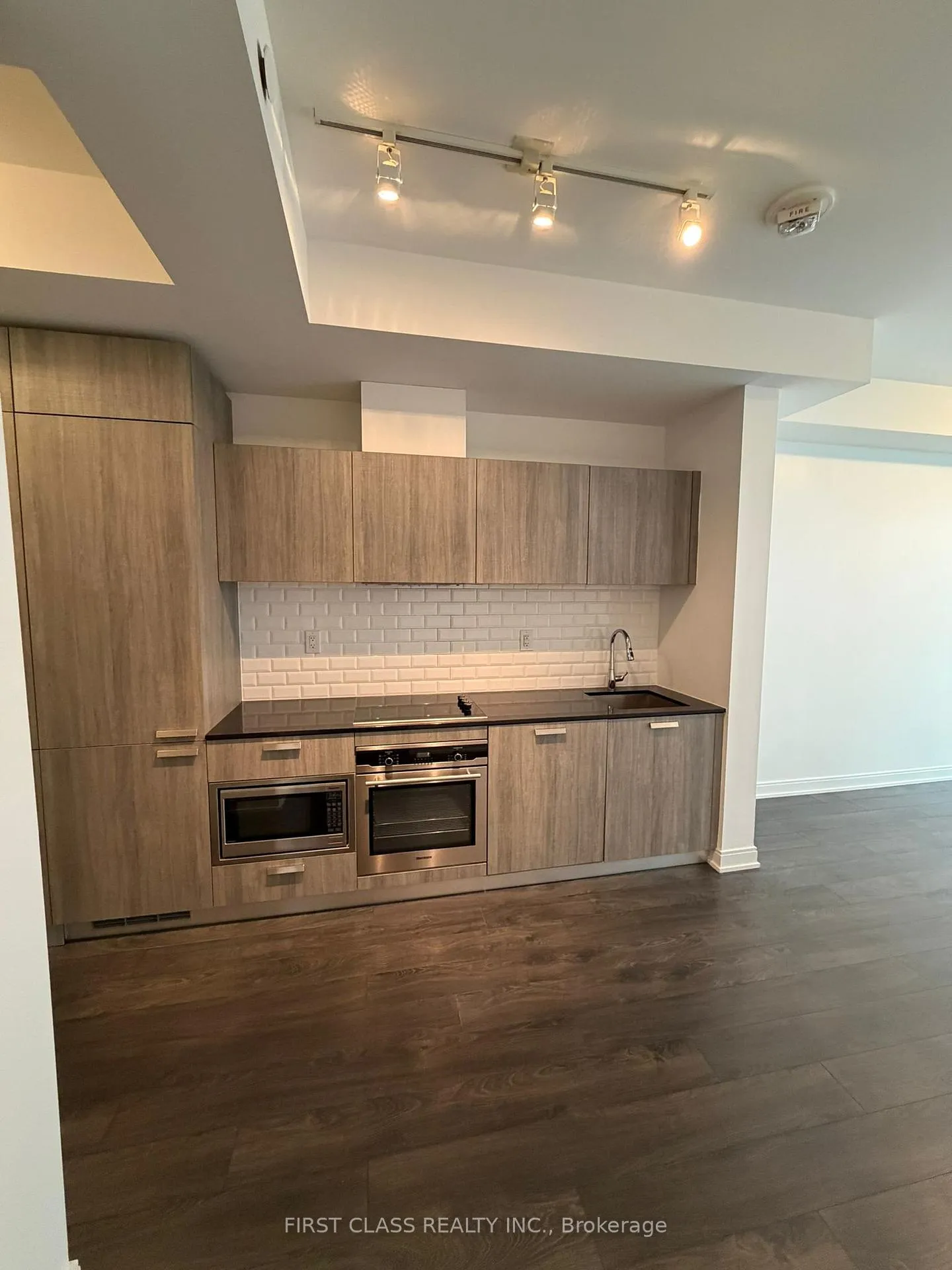 Photo 6 of Unit 1009, 50 Charles Street E, Toronto, Church-Yonge Corridor — HOMEH