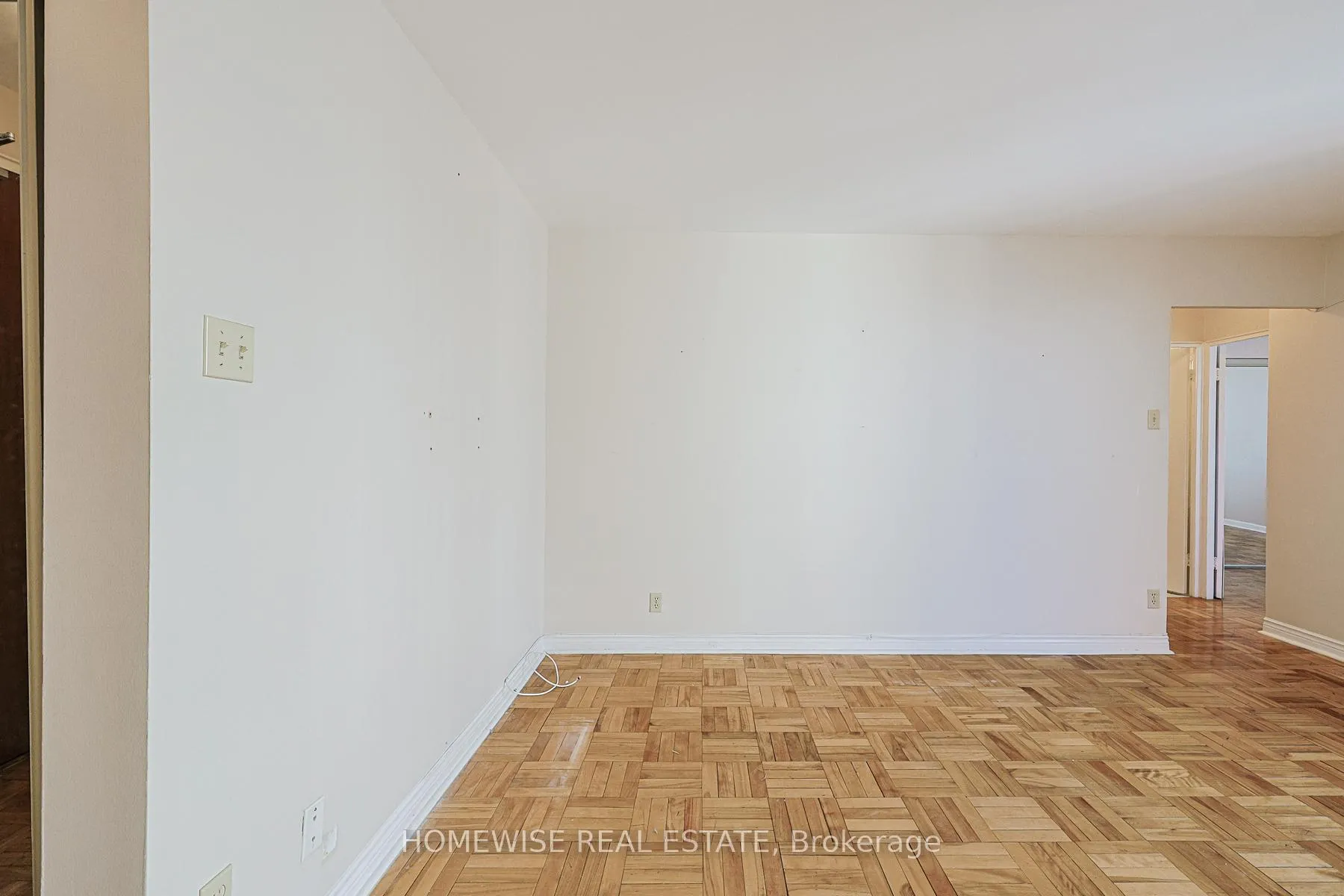 Photo 8 of Unit 611, 485 Kingston Road, Toronto, The Beaches — HOMEH