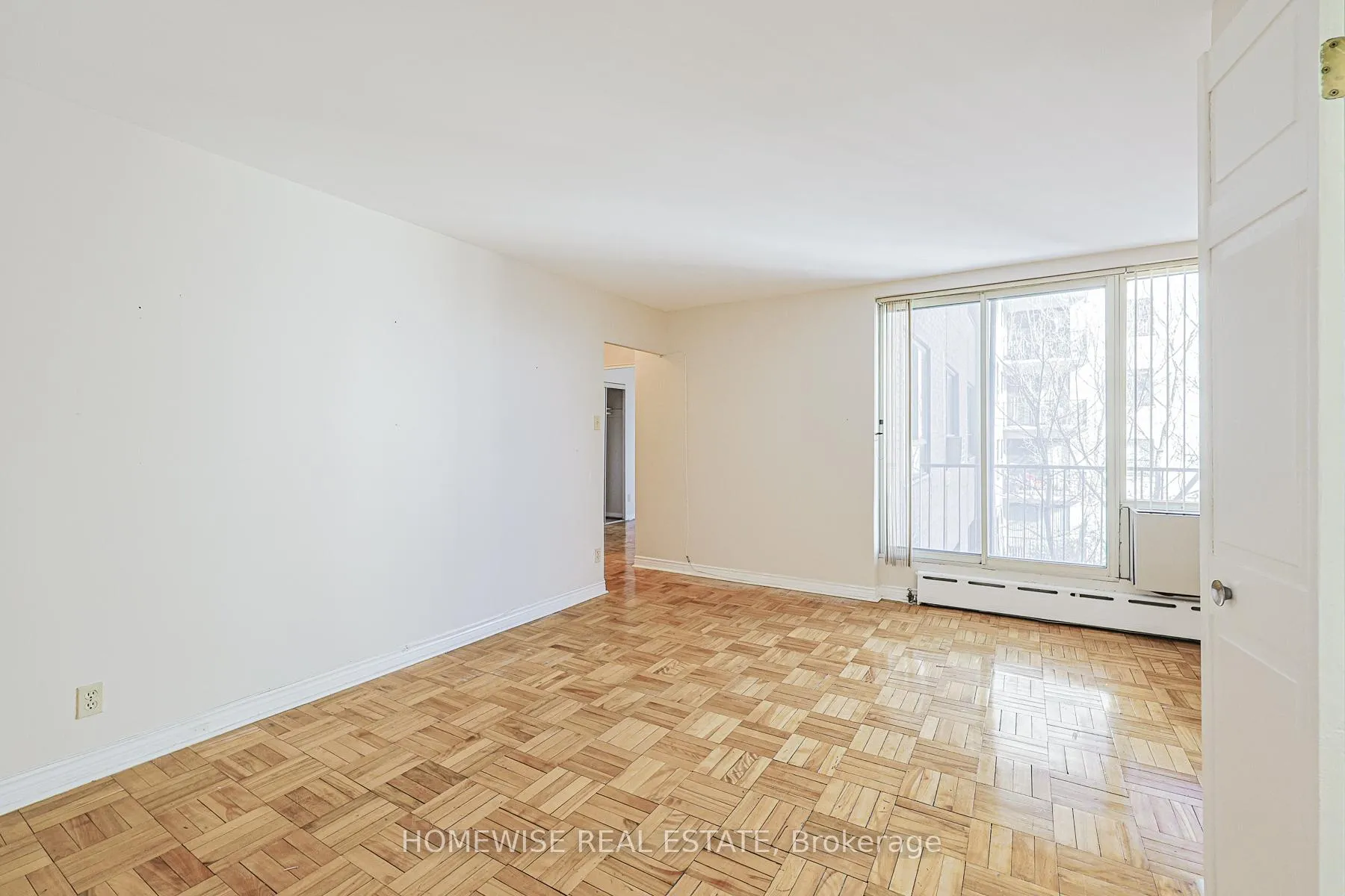Photo 9 of Unit 611, 485 Kingston Road, Toronto, The Beaches — HOMEH