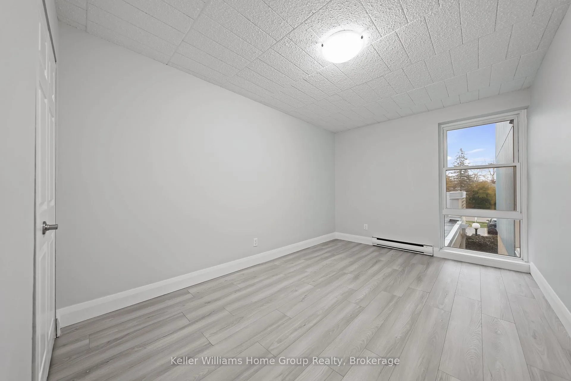Photo 4 of Unit 408, 91 Conroy Crescent, Guelph, Dovercliffe Park/Old University — HOMEH