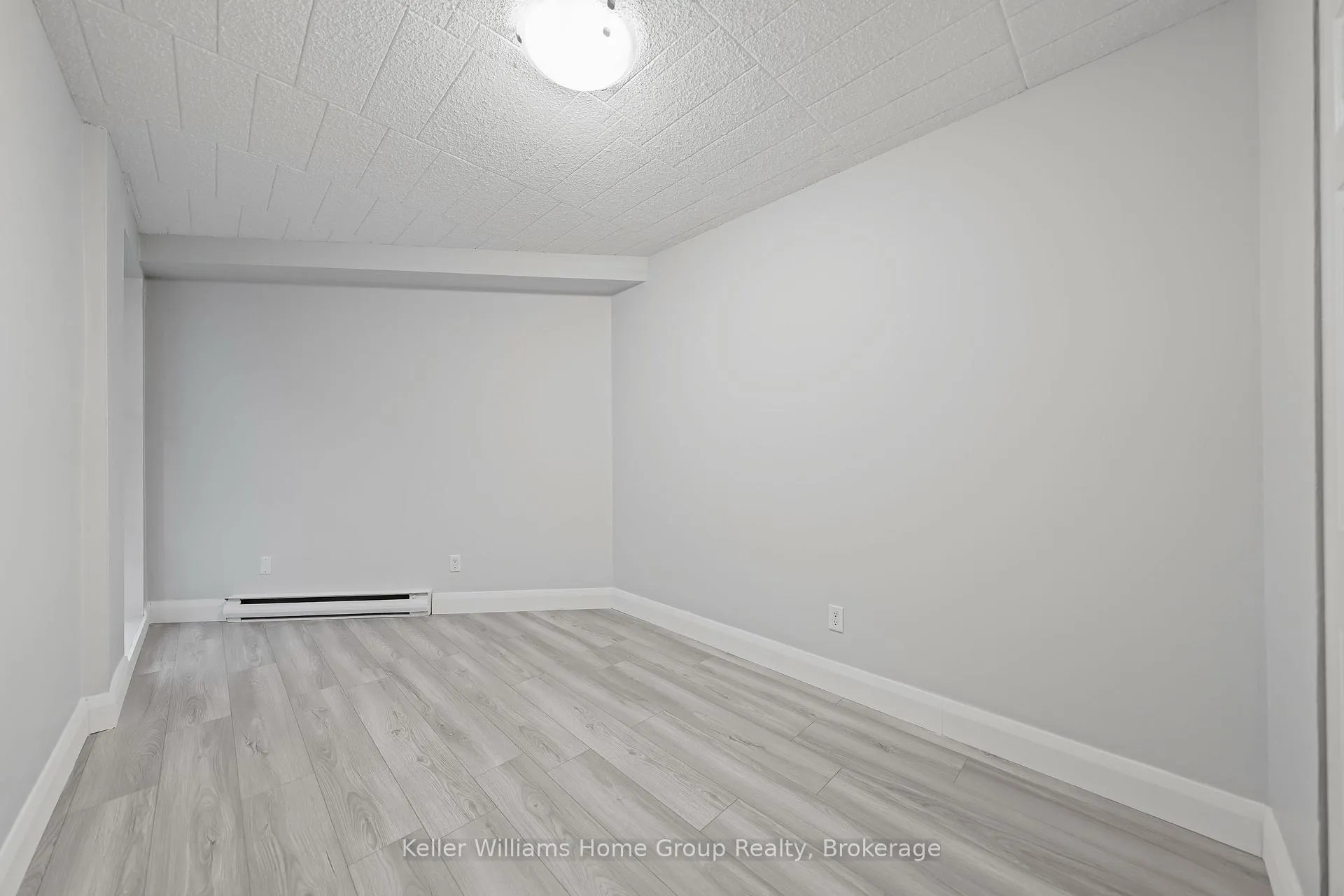 Photo 6 of Unit 408, 91 Conroy Crescent, Guelph, Dovercliffe Park/Old University — HOMEH