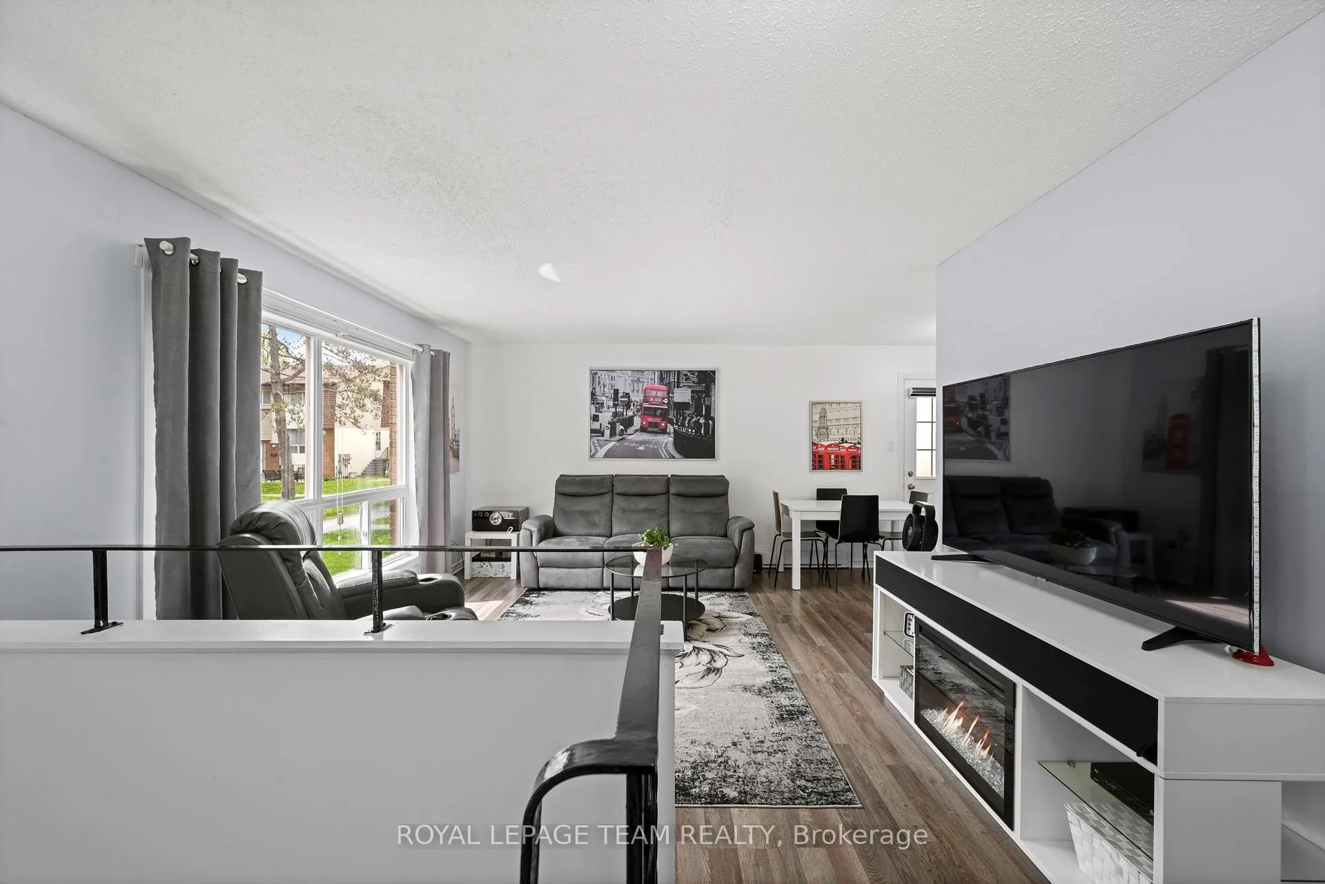 Photo 3 of 41C Forester Crescent, Ottawa, Westcliffe Estates — HOMEH