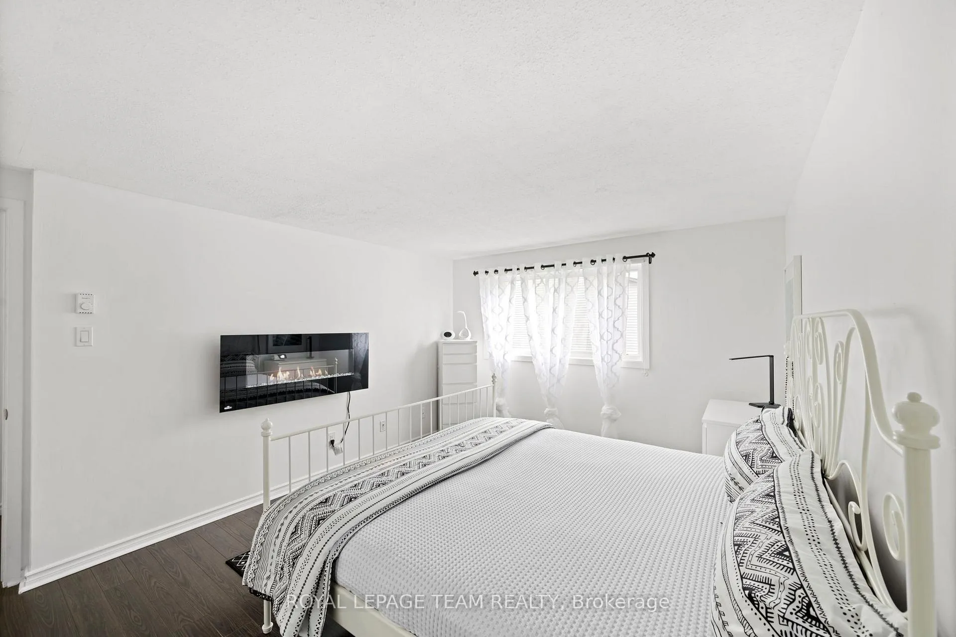 Photo 13 of 41C Forester Crescent, Ottawa, Westcliffe Estates — HOMEH