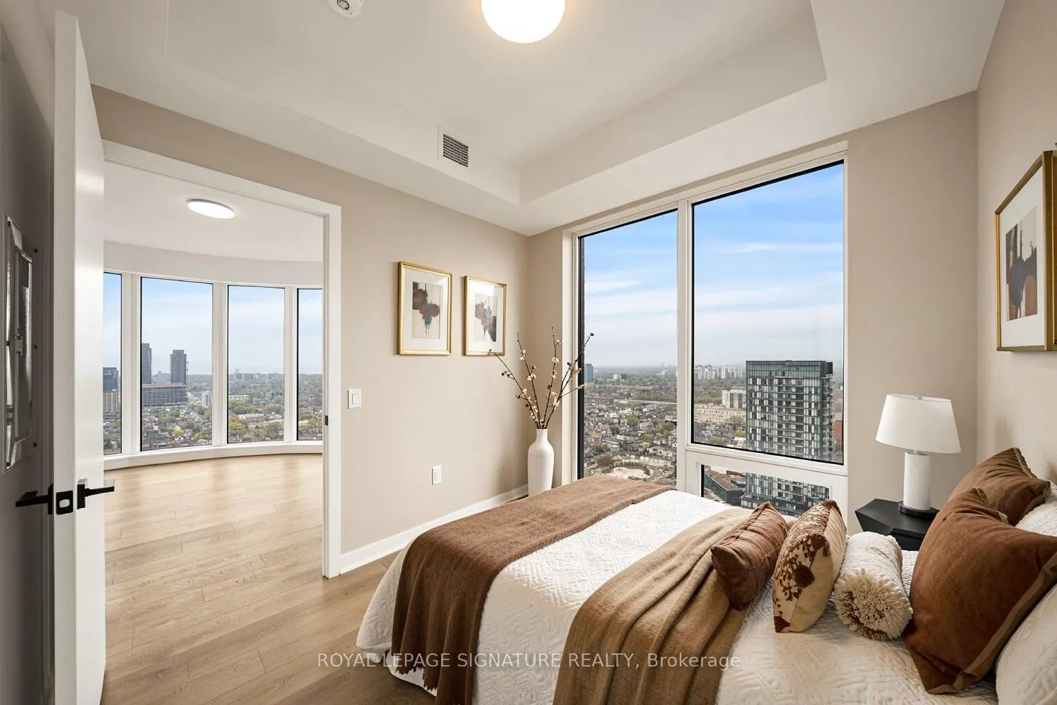 Photo 14 of Unit 2510, 1185 Dupont Street, Toronto, Dovercourt-Wallace Emerson-Junction — HOMEH
