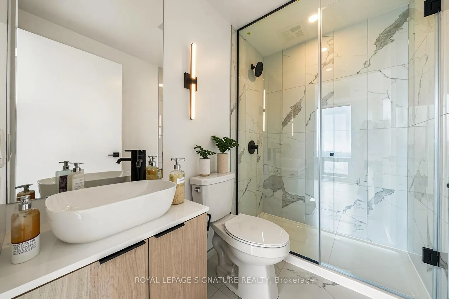 Photo 15 of Unit 2510, 1185 Dupont Street, Toronto, Dovercourt-Wallace Emerson-Junction — HOMEH