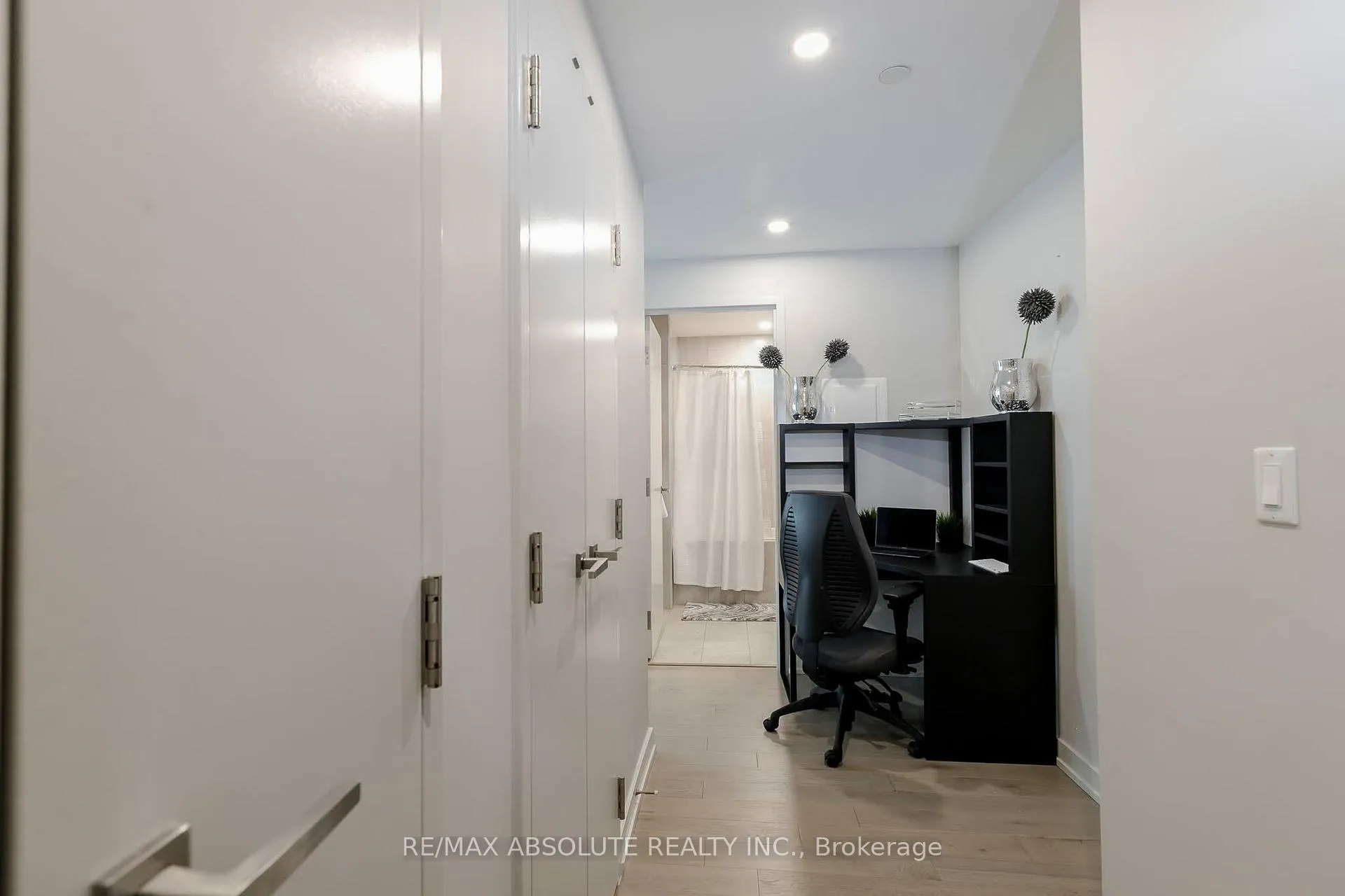 Photo 4 of Unit 1011, 101 Queen Street, Ottawa, Ottawa Centre — HOMEH