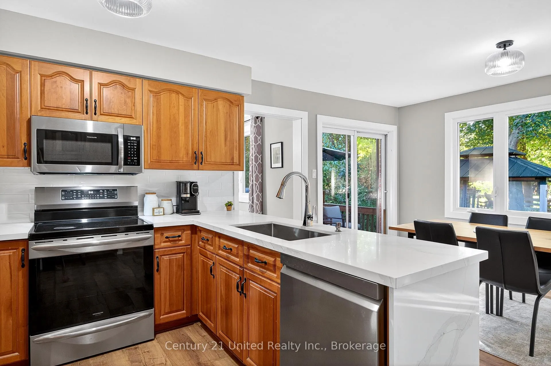 Photo 4 of 1309 Scollard Drive, Peterborough, Ashburnham Ward 4 — HOMEH