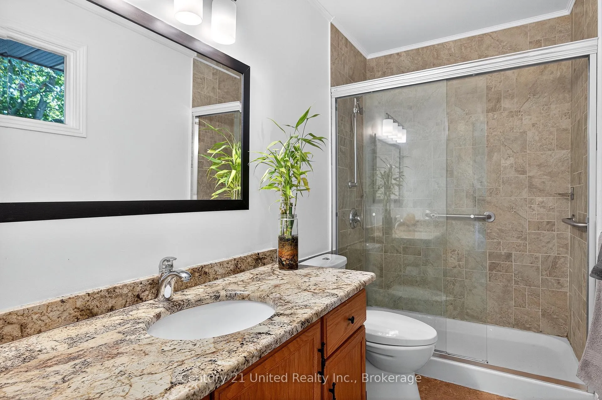 Photo 19 of 1309 Scollard Drive, Peterborough, Ashburnham Ward 4 — HOMEH