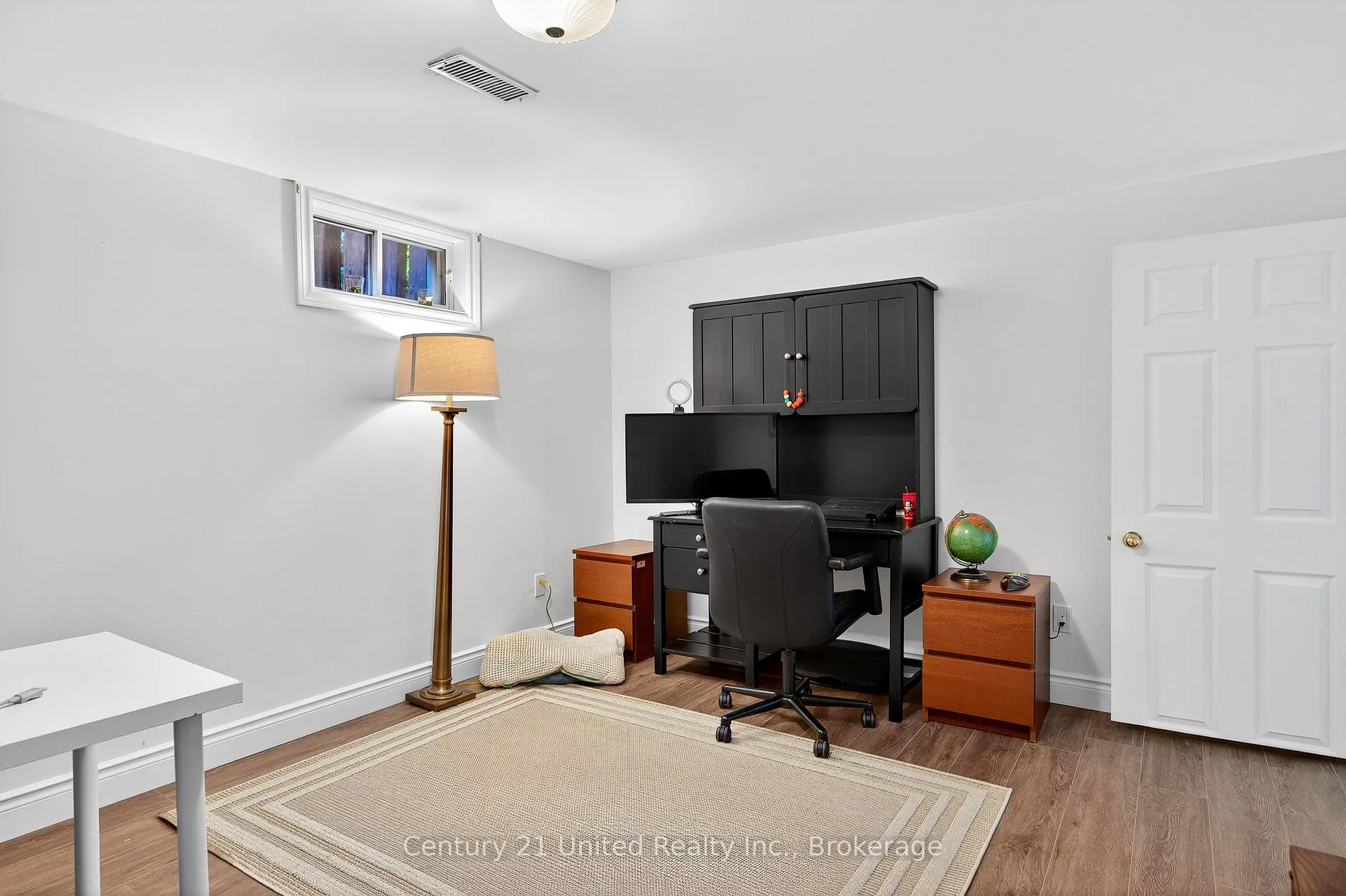 Photo 31 of 1309 Scollard Drive, Peterborough, Ashburnham Ward 4 — HOMEH