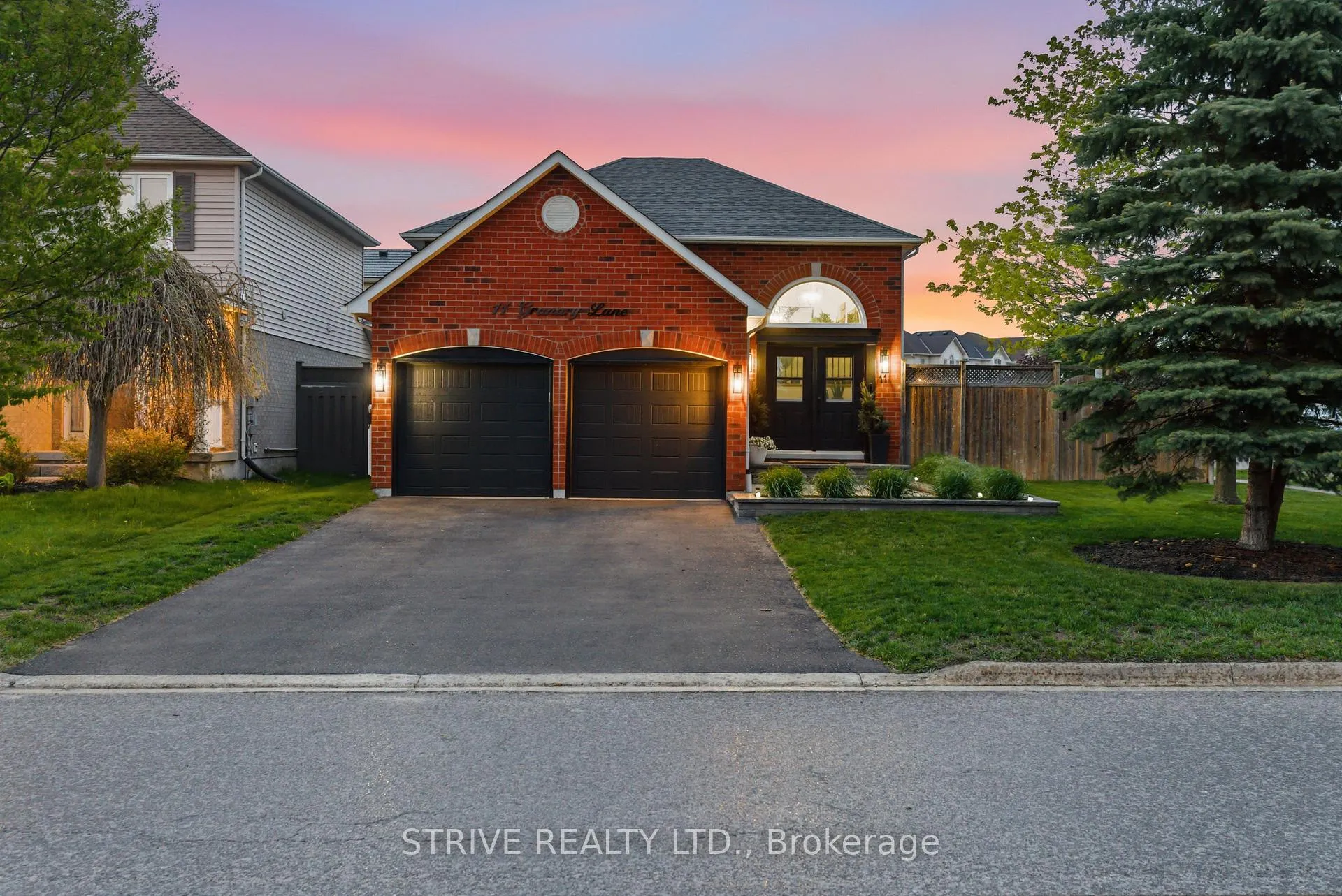 Photo 1 of 11 Granary Lane, Clarington, Courtice — HOMEH