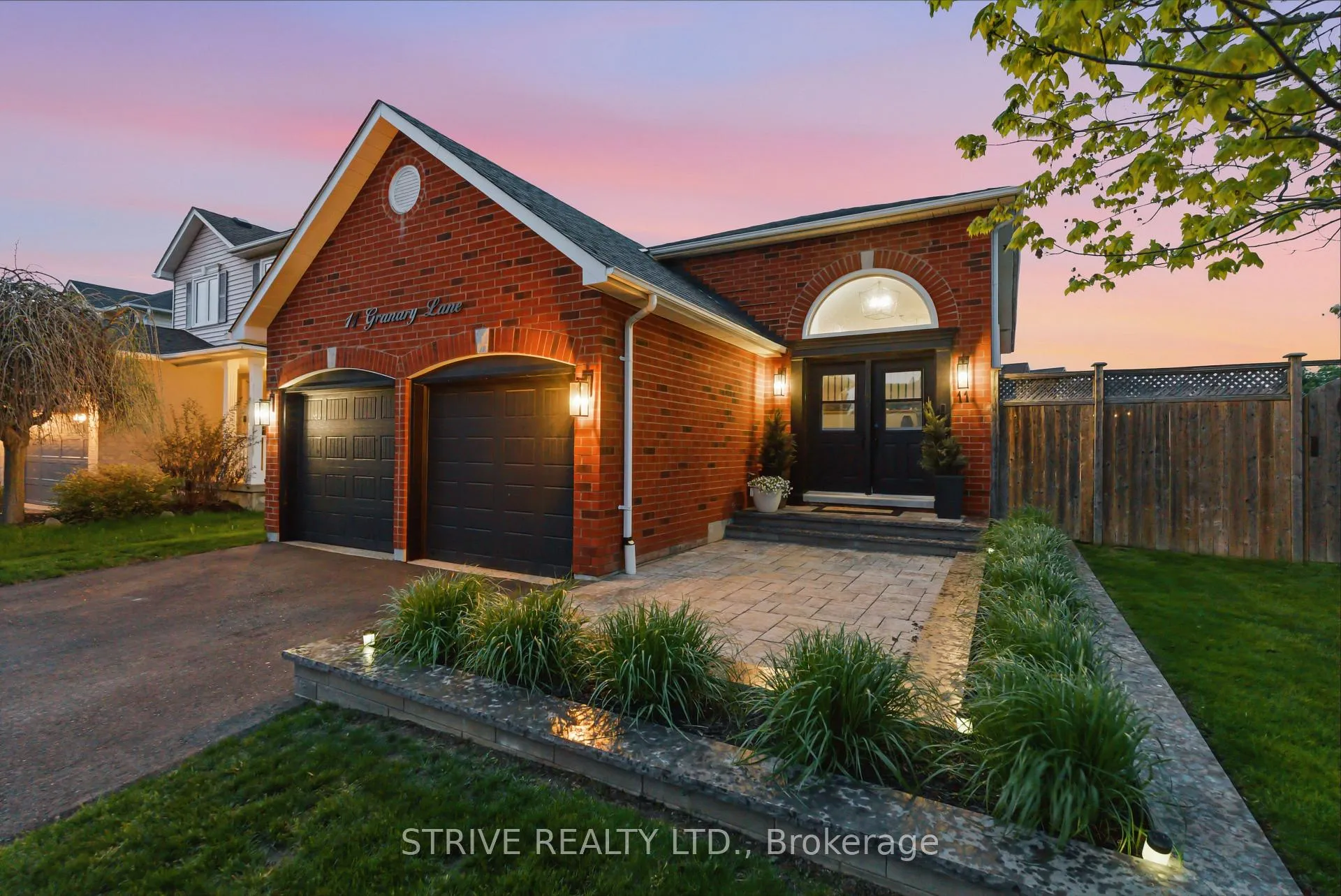 Photo 2 of 11 Granary Lane, Clarington, Courtice — HOMEH