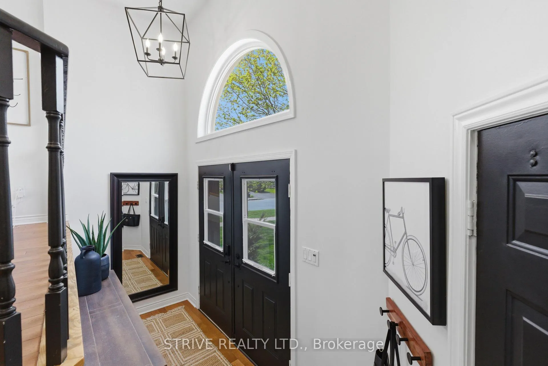 Photo 3 of 11 Granary Lane, Clarington, Courtice — HOMEH