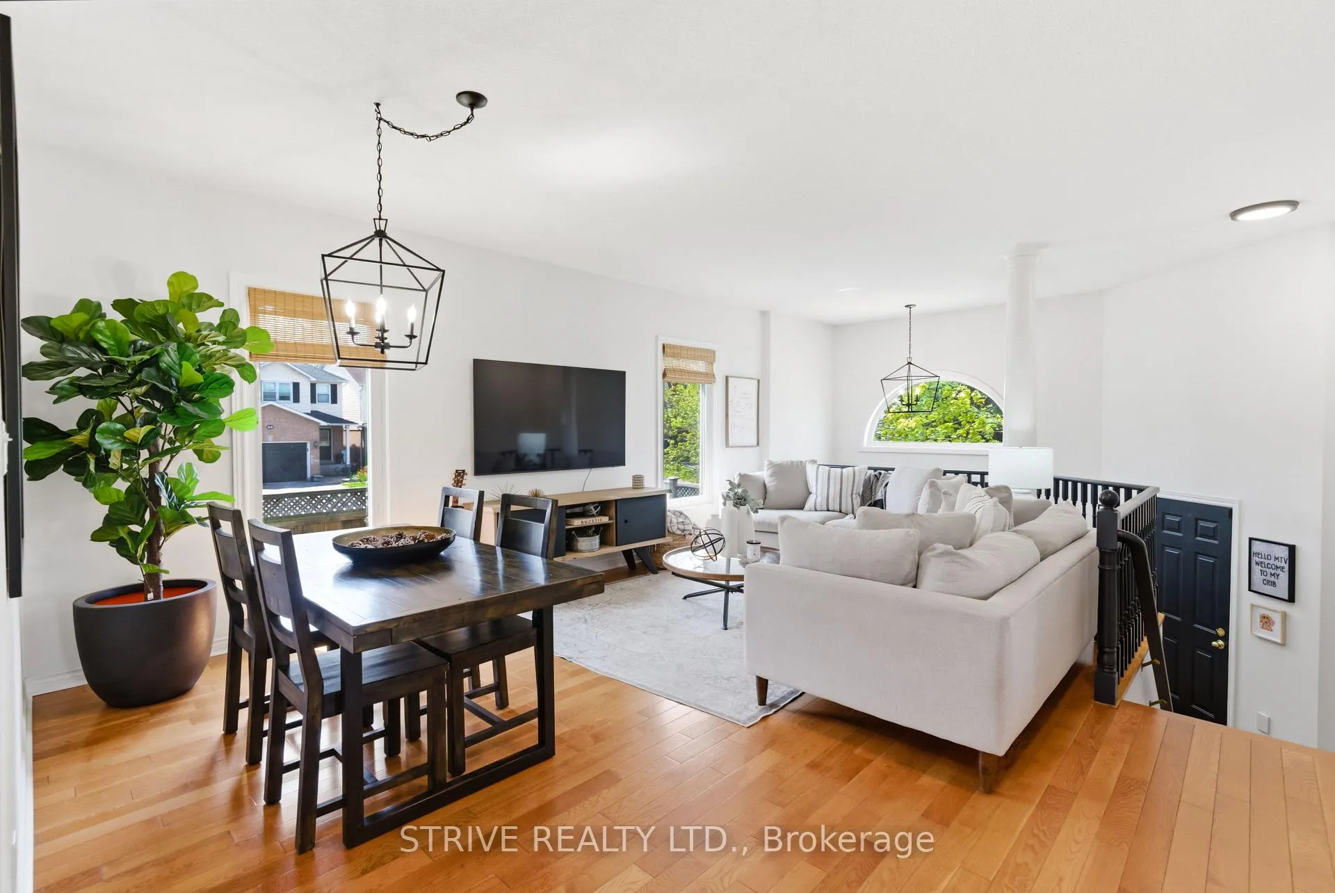 Photo 13 of 11 Granary Lane, Clarington, Courtice — HOMEH