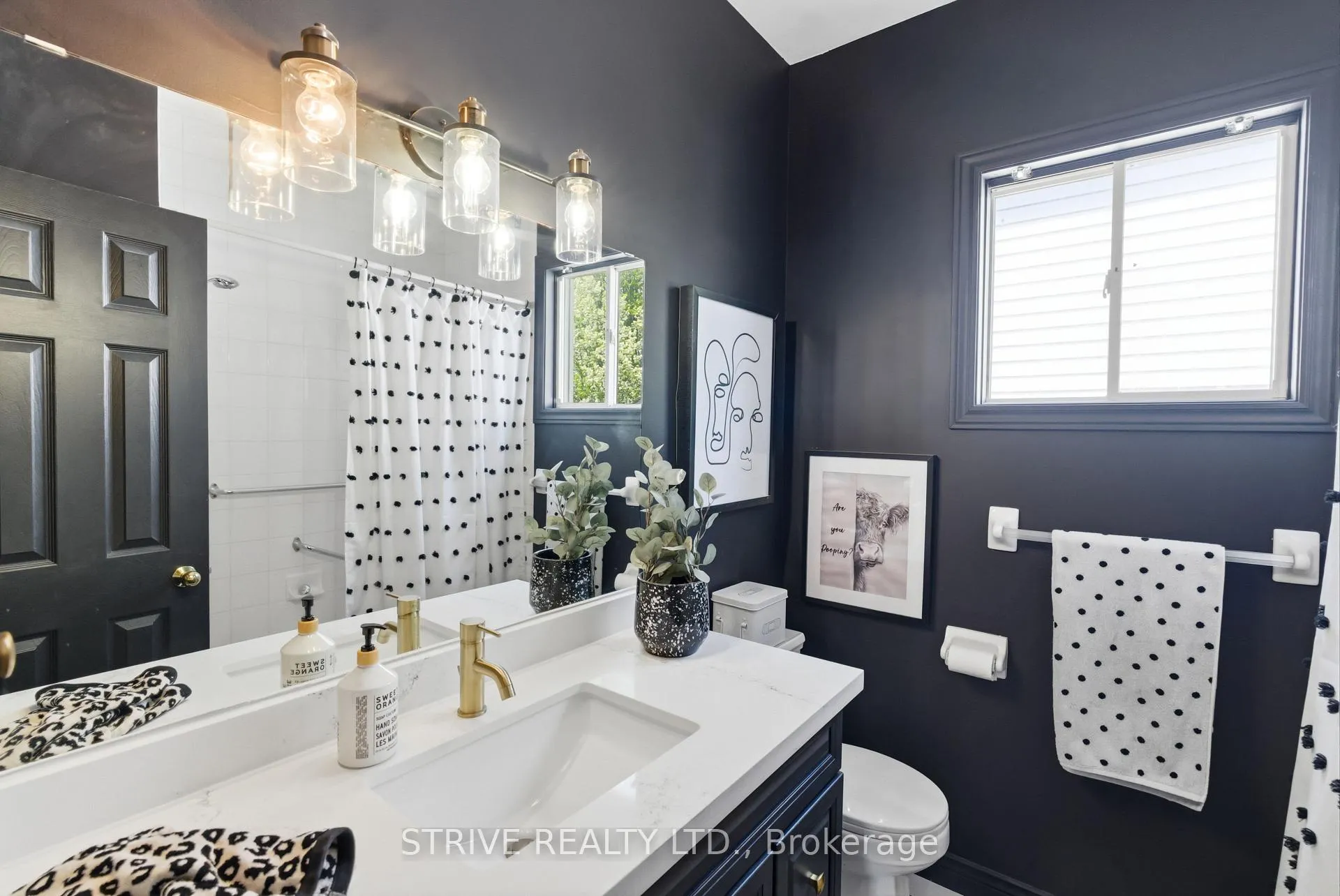 Photo 25 of 11 Granary Lane, Clarington, Courtice — HOMEH