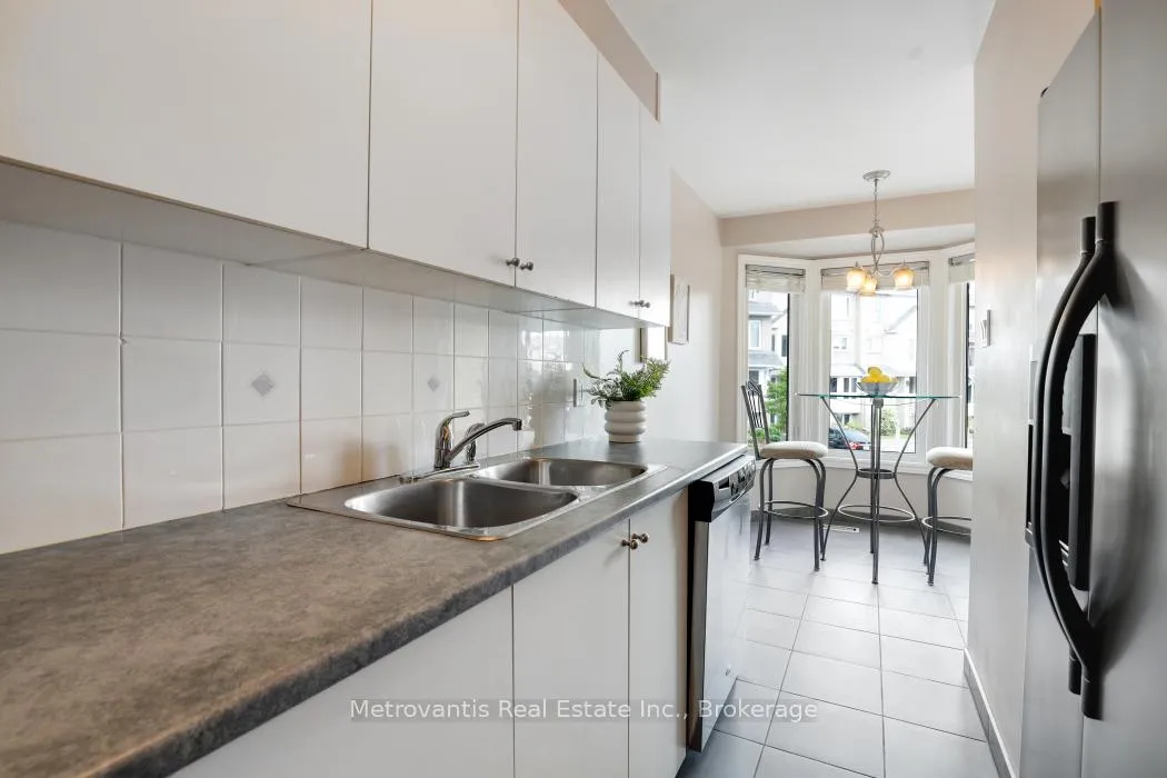 Photo 7 of 1635 Locksley Lane, Ottawa, Beaconwood — HOMEH