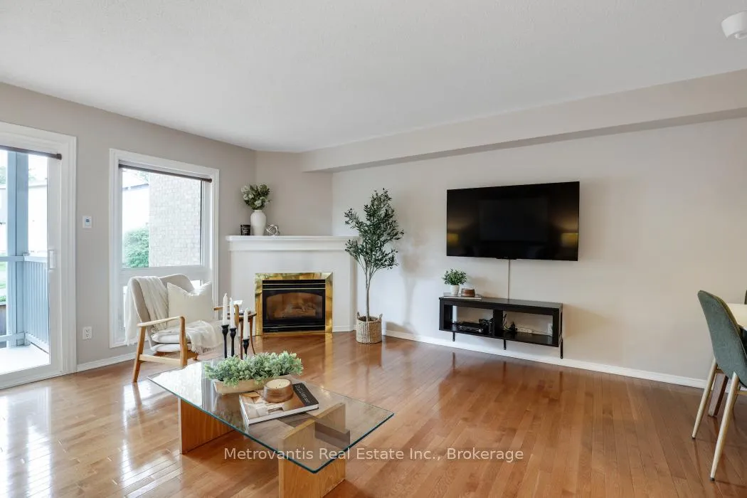 Photo 13 of 1635 Locksley Lane, Ottawa, Beaconwood — HOMEH