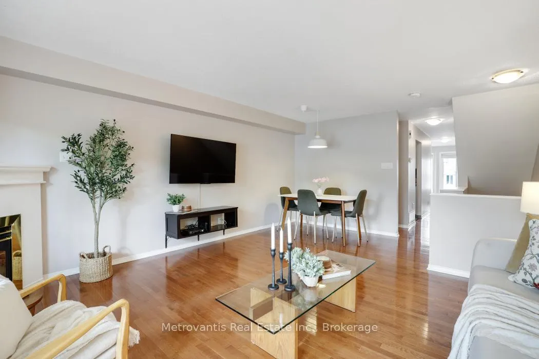 Photo 16 of 1635 Locksley Lane, Ottawa, Beaconwood — HOMEH