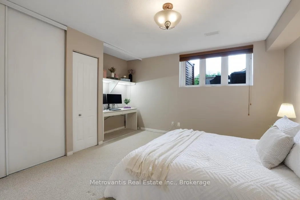 Photo 19 of 1635 Locksley Lane, Ottawa, Beaconwood — HOMEH